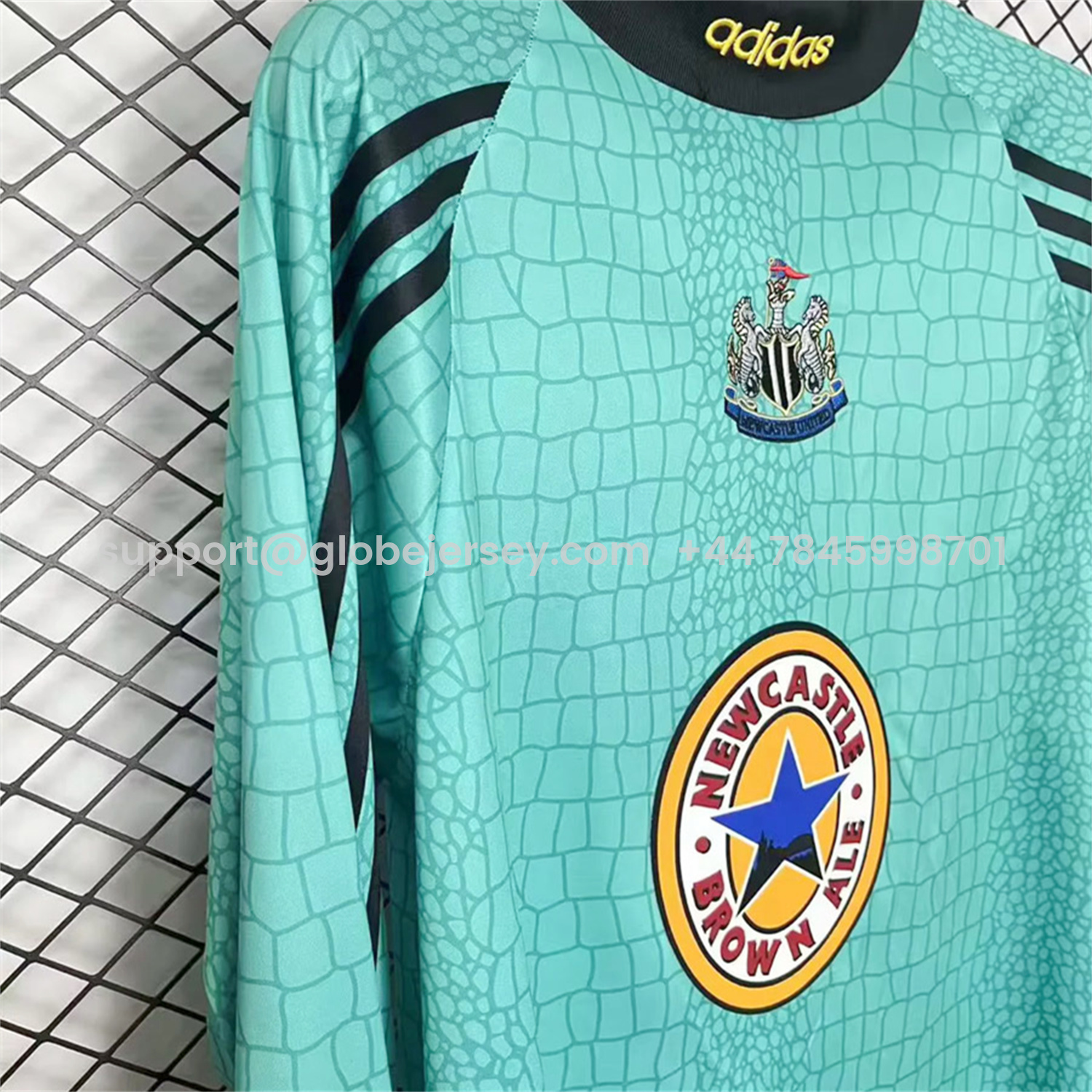 GlobeJersey-Retro Newcastle United 1997-98 Long Sleeves Cyan Goalkeeper Jersey