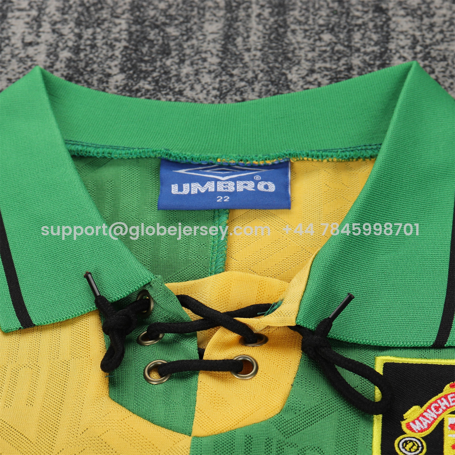 GlobeJersey-Retro Manchester United 92-94 Away Kids Kit