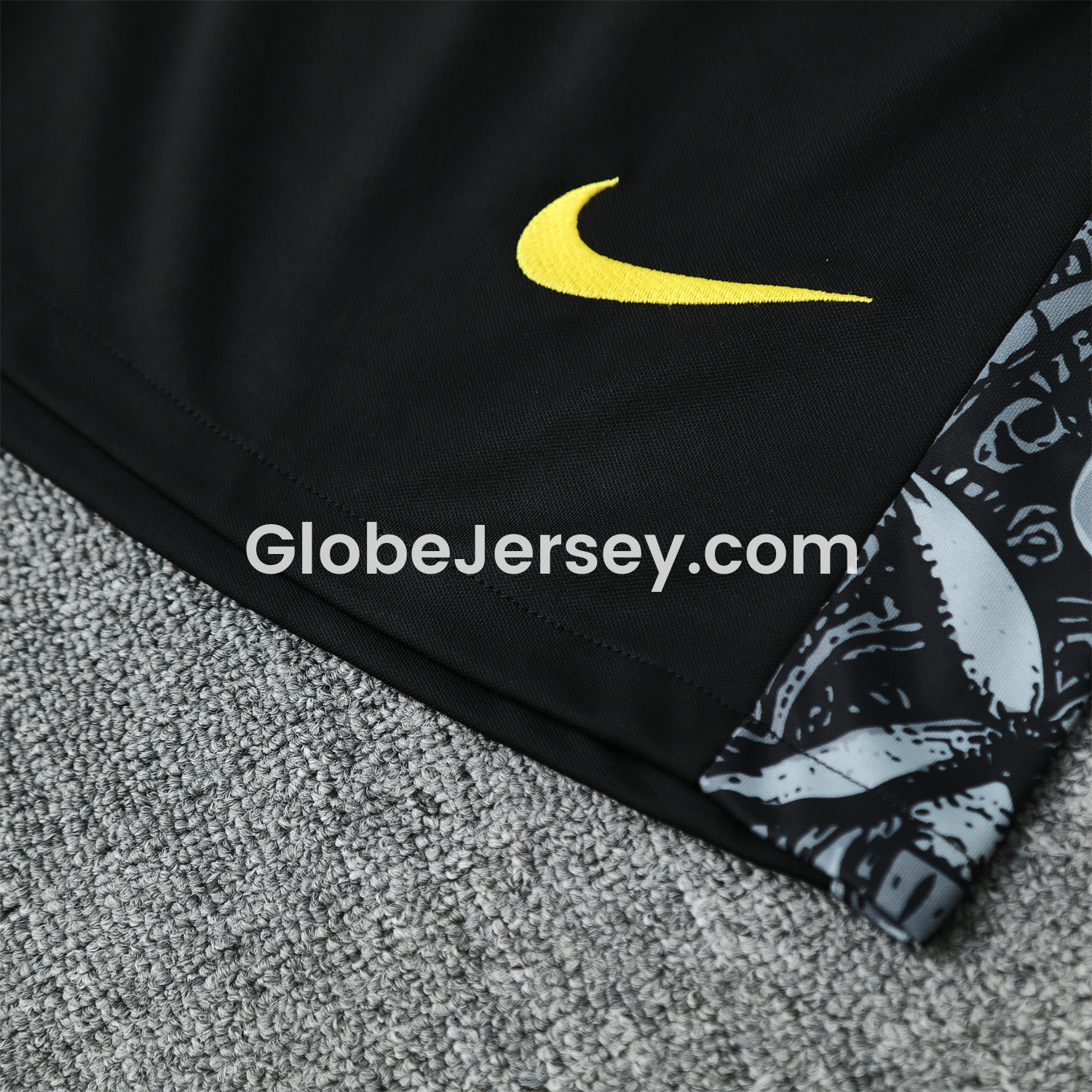 GlobeJersey-Brazil 25-26 Gray Jesus Statue Vest Training Set - Gray Vest & Black Shorts