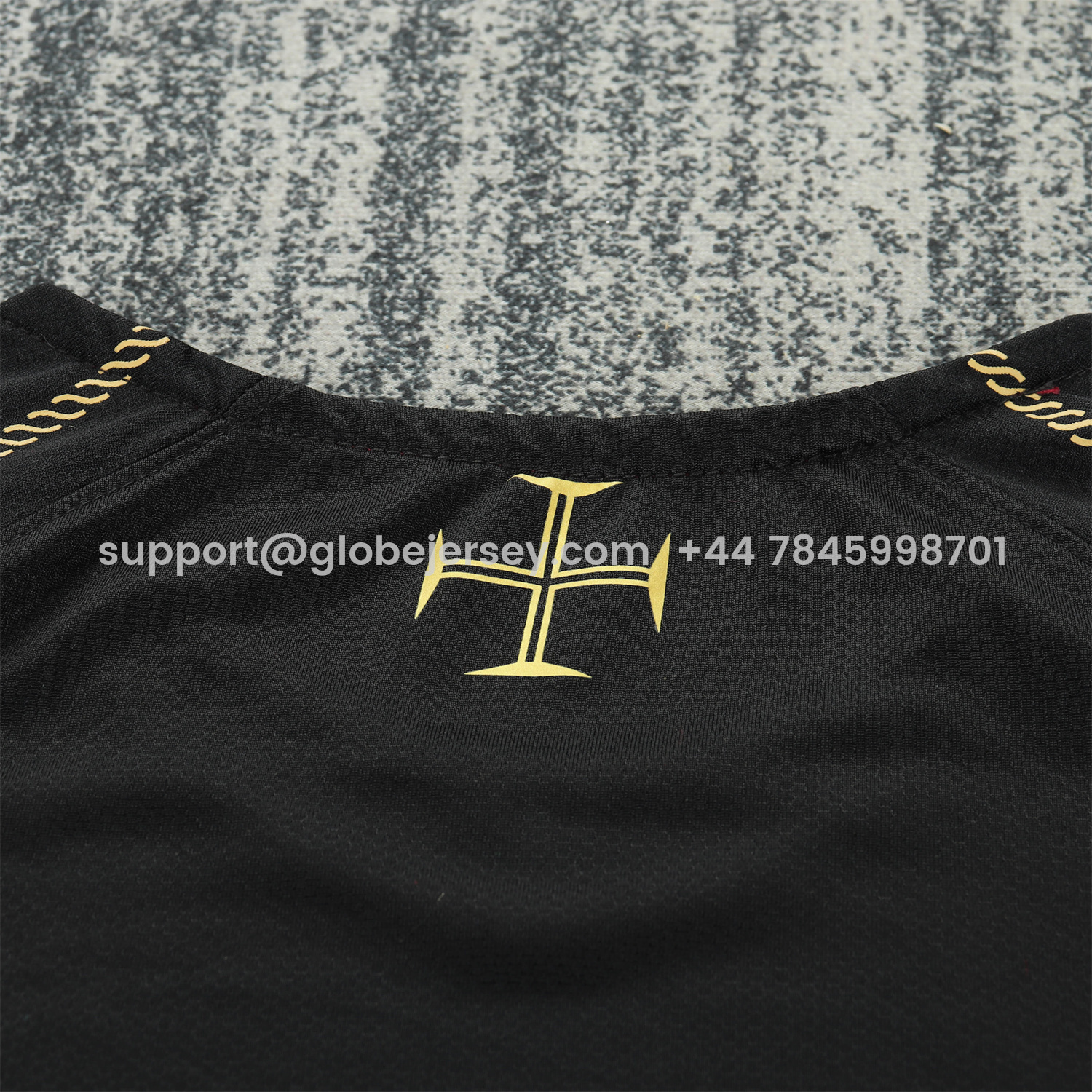 GlobeJersey-Retro Portugal 2006 Away Kids Kit