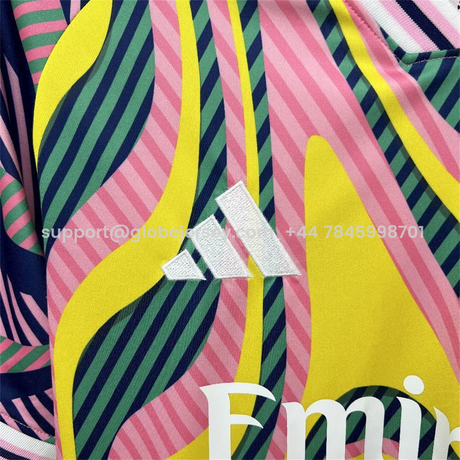 GlobeJersey-Real Madrid 25-26 Iridescent Colors Pre-Match Training Jersey - Fans Version