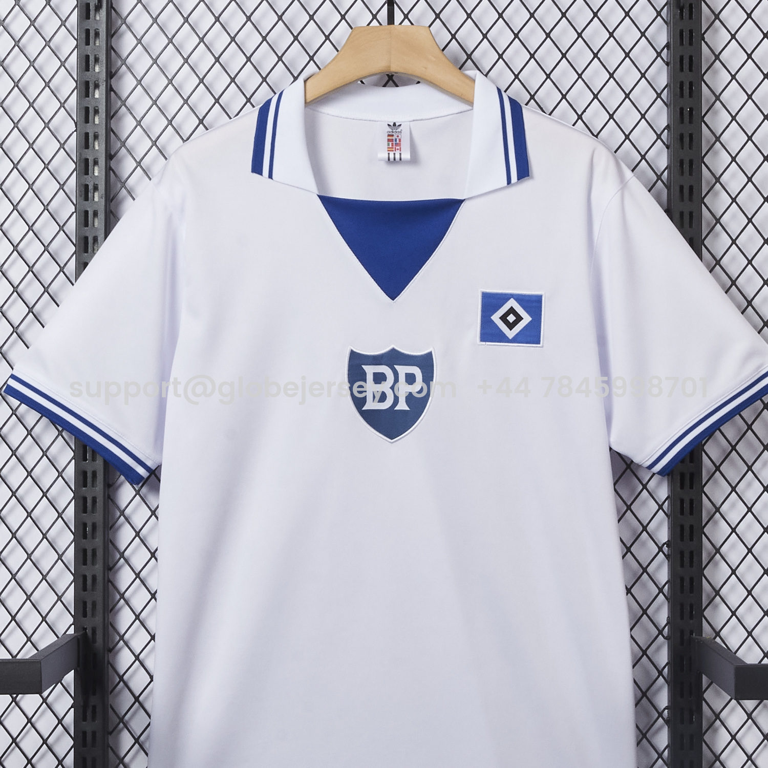 GlobeJersey-Retro Hamburger SV 1979 Home White Jersey