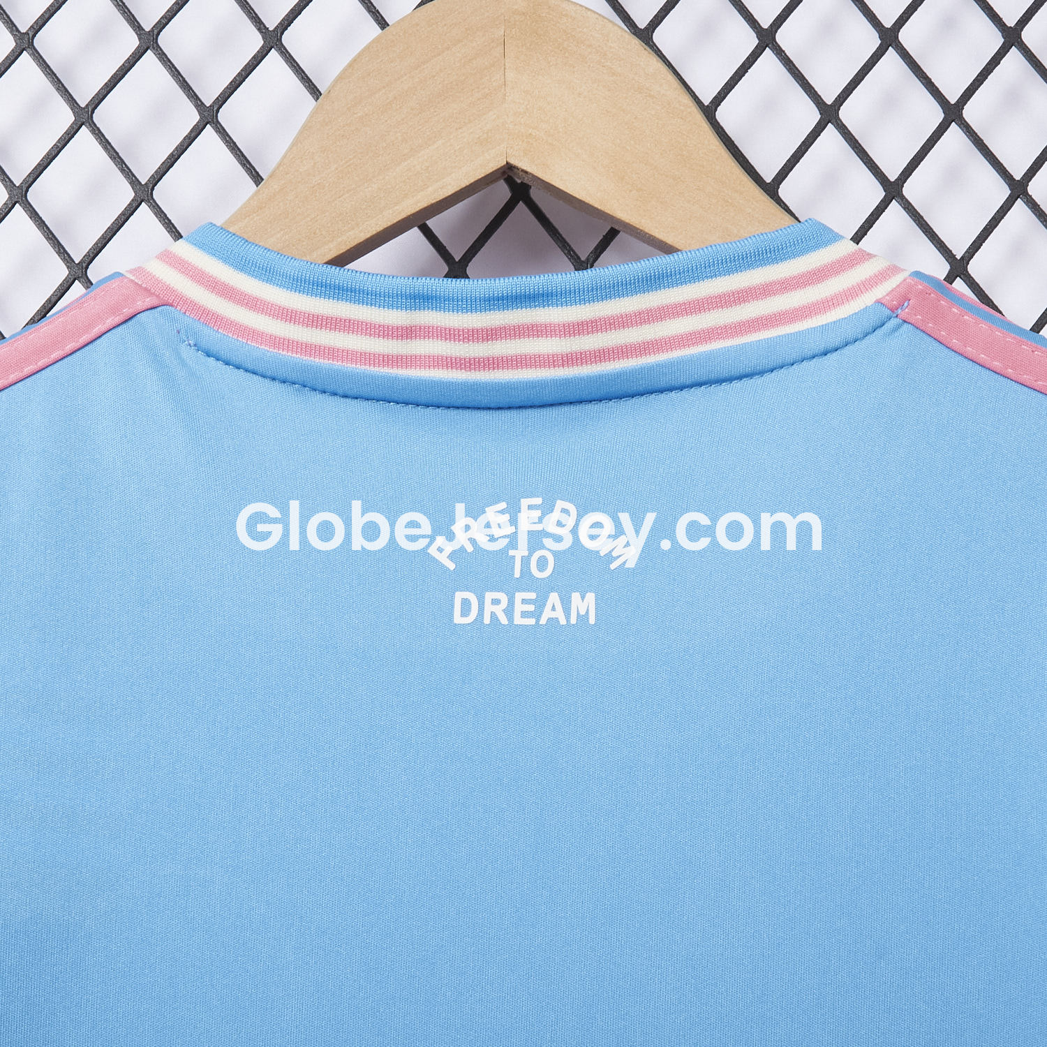 GlobeJersey-INT M.A.M 25-26 Third Kids Kit