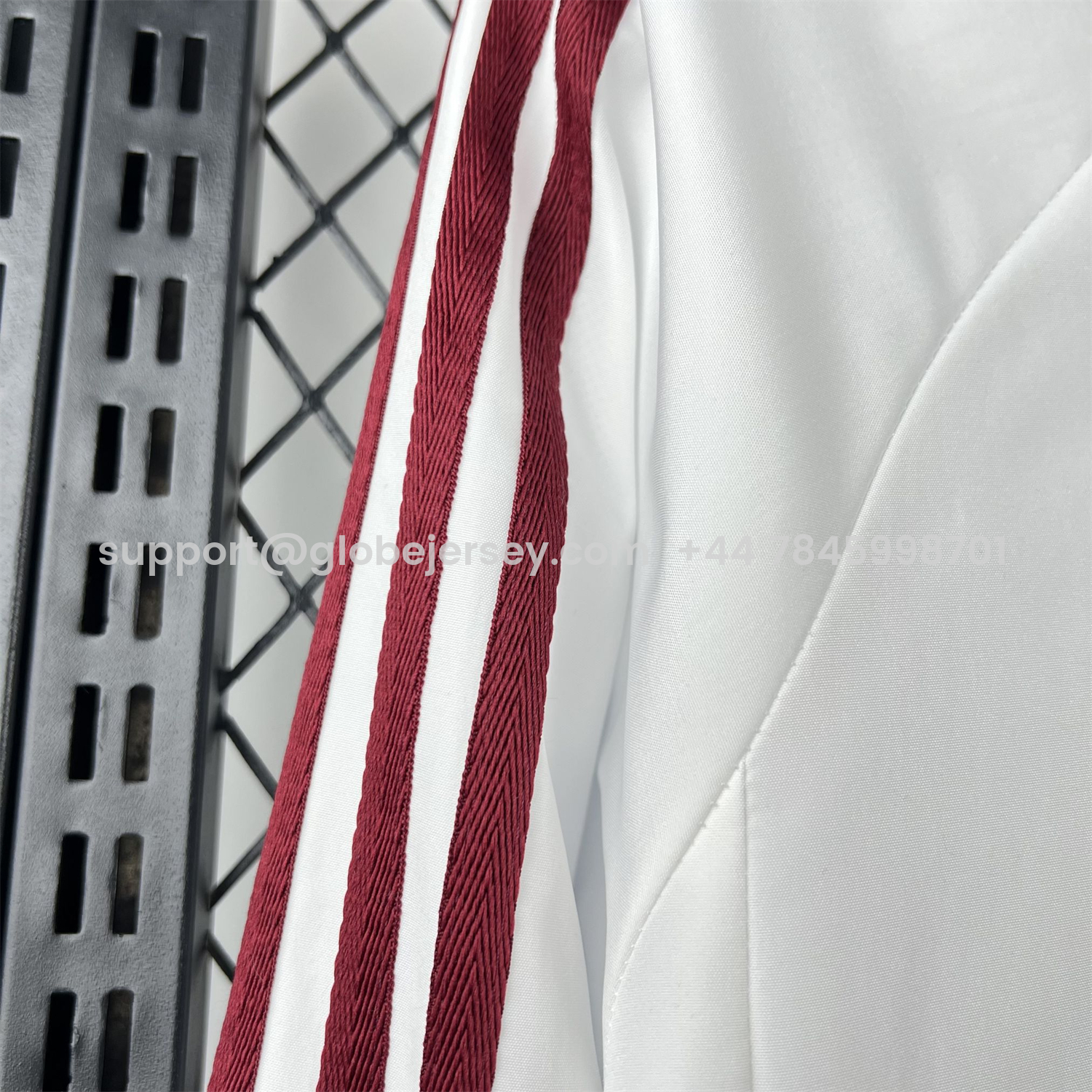 GlobeJersey-Spain 2026 Away Windbreaker Jacket - White