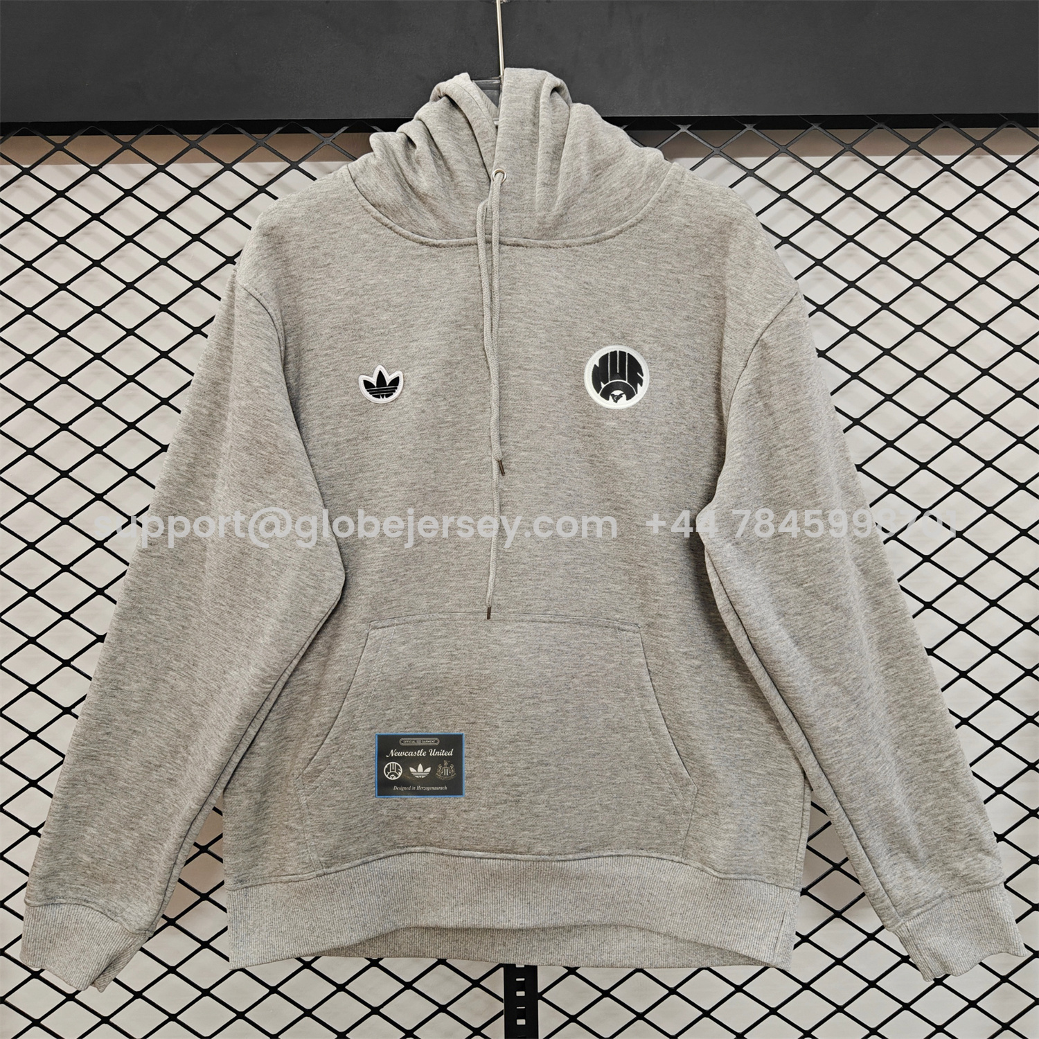 GlobeJersey-Newcastle United 25-26 Originals Terrace Icon Unisex Pullover Hoodie