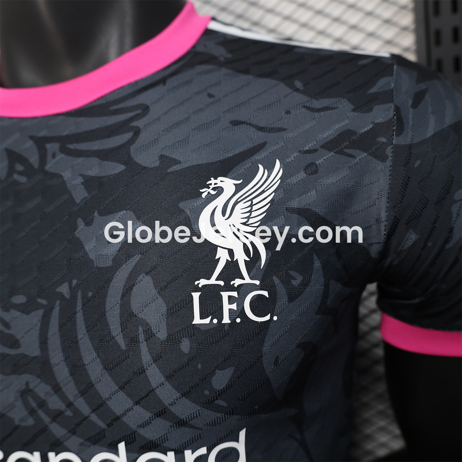 GlobeJersey-Liver.pool 25-26 Red White Liver.pool Bird Black Special Jersey - Player Version