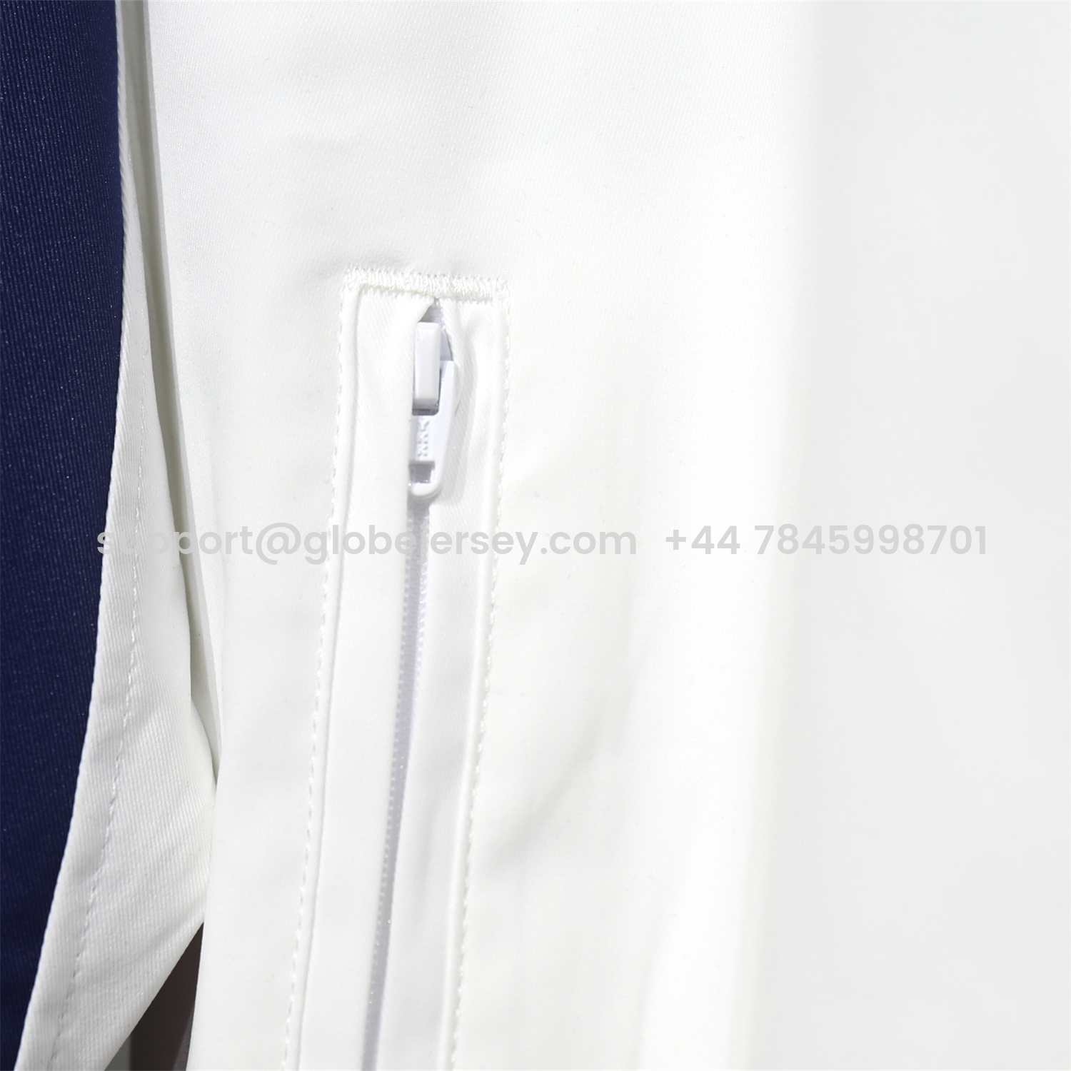 GlobeJersey-Paris Saint-Germain PSG 25-26 Throwback Windbreaker Jacket - White