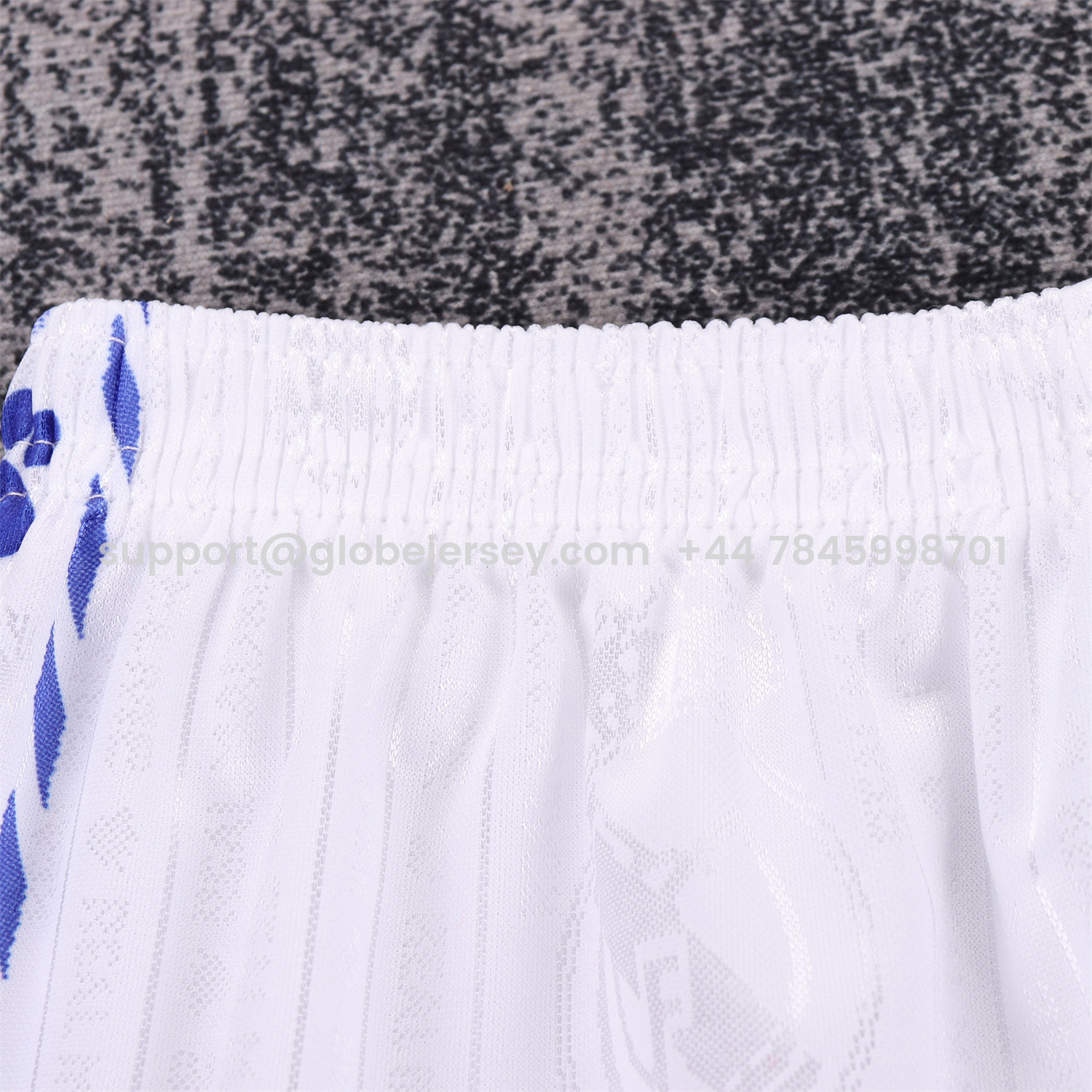 GlobeJersey-Retro Real Madrid 96-97 Home Kids Kit