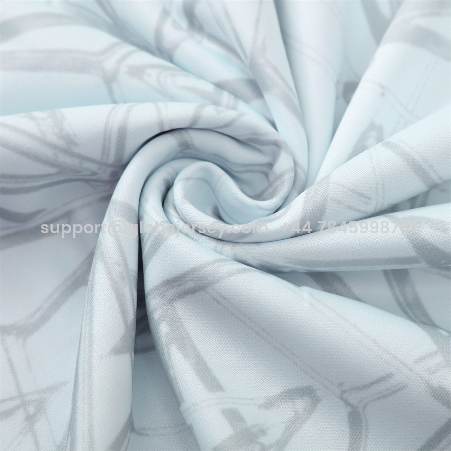 GlobeJersey-Real Madrid 25-26 Traning Hoodie Set - Triangular Spots White Hoodie With Black Pants