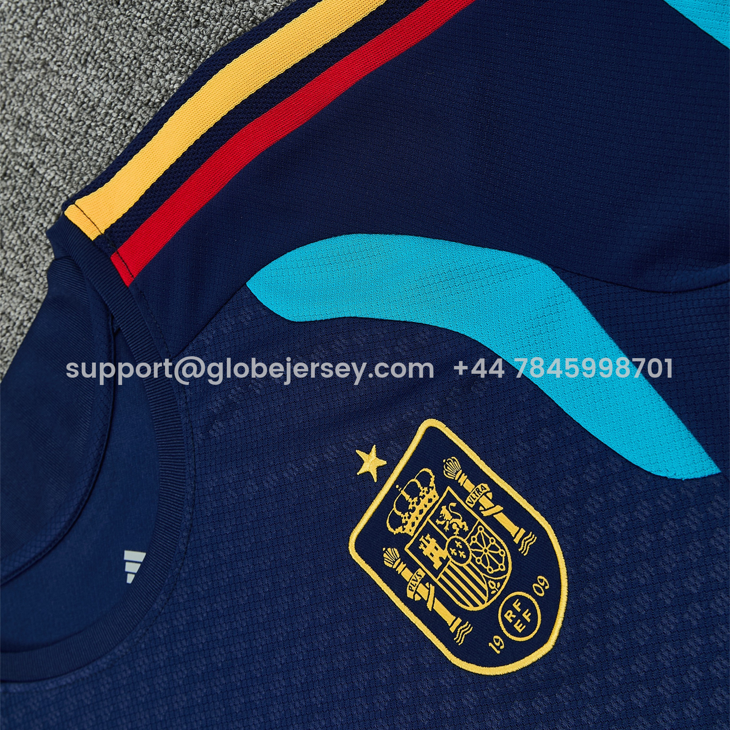 GlobeJersey-Spain 2026 Short-Sleeve Training Set - Dark Blue Top & Dark Blue Pants