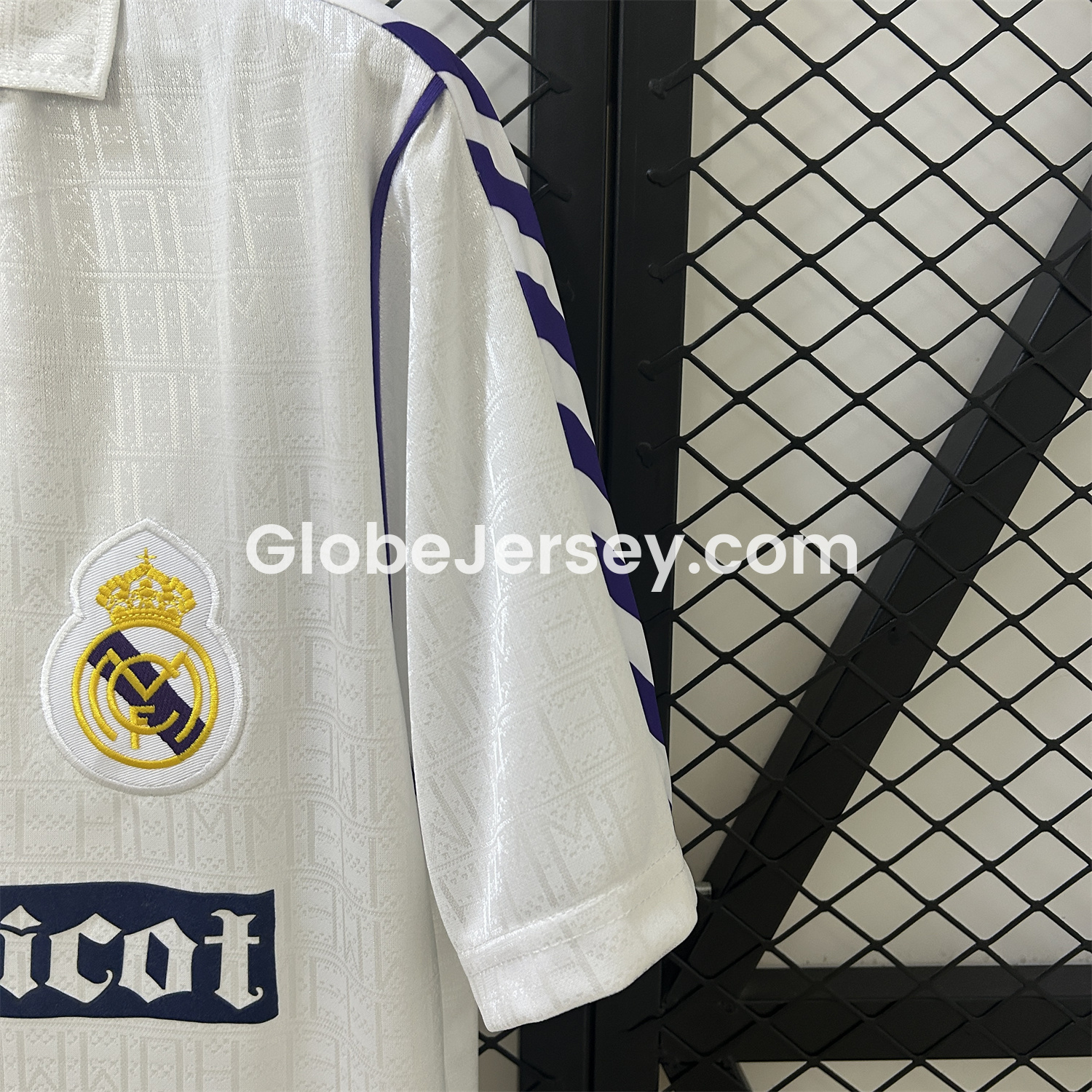 GlobeJersey-Retro Real Madrid 1989-90 Home Jersey