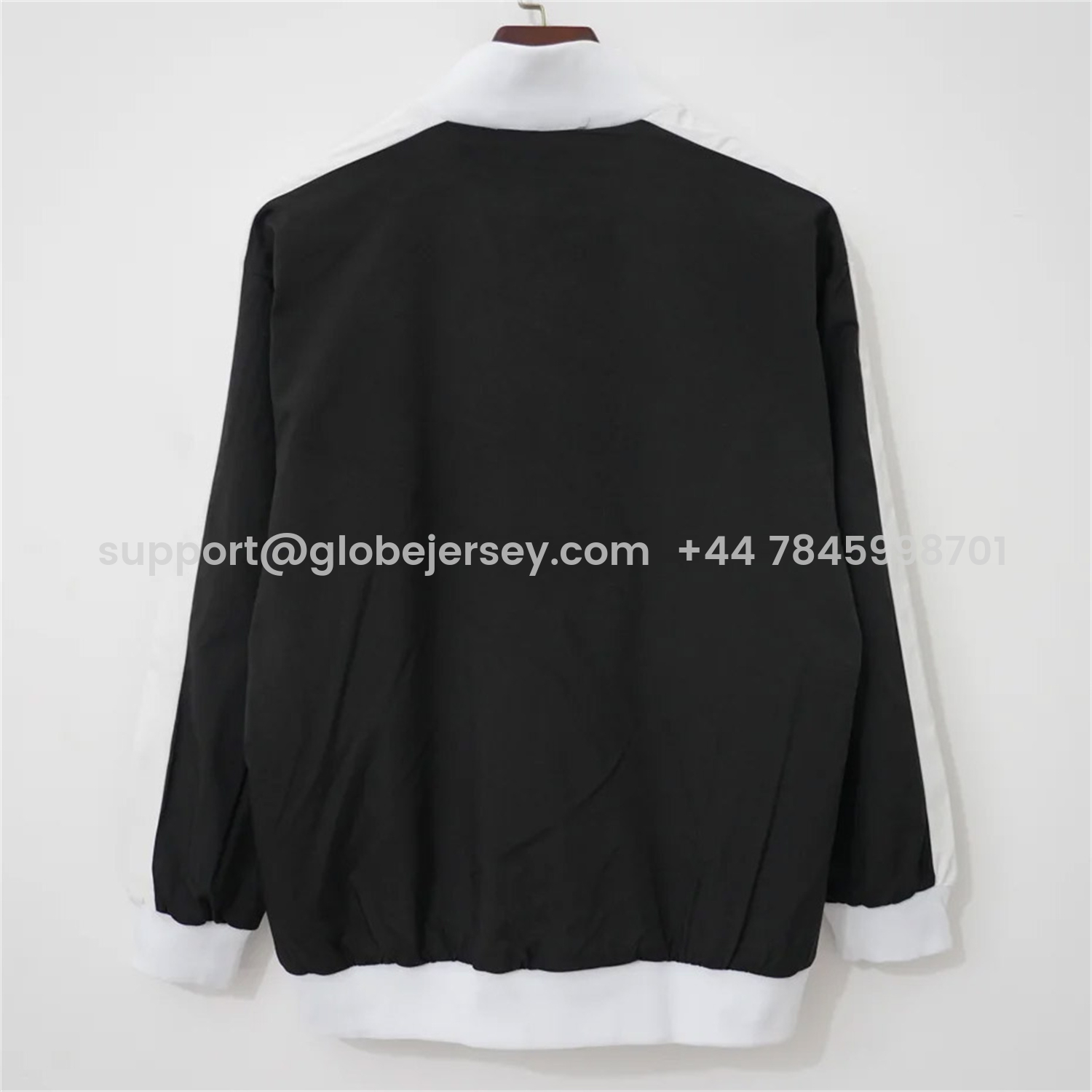 GlobeJersey-Santos 26-27 Black With White Edges Windbreaker Jacket