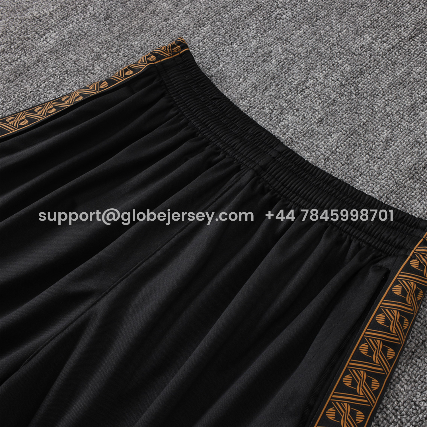 GlobeJersey-Portugal 2026 Long Sleeve Training Set - Gold Lines Black Top & Pants