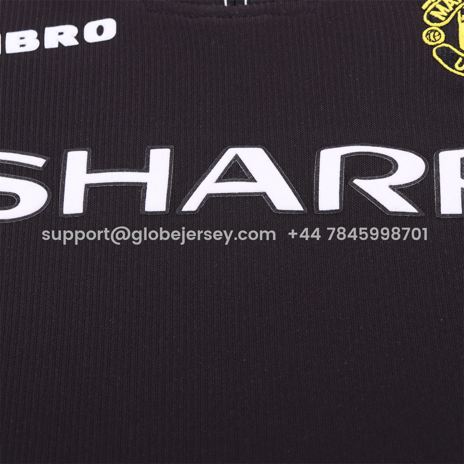 GlobeJersey-Retro Manchester United 1998-99 Away Kids Kit