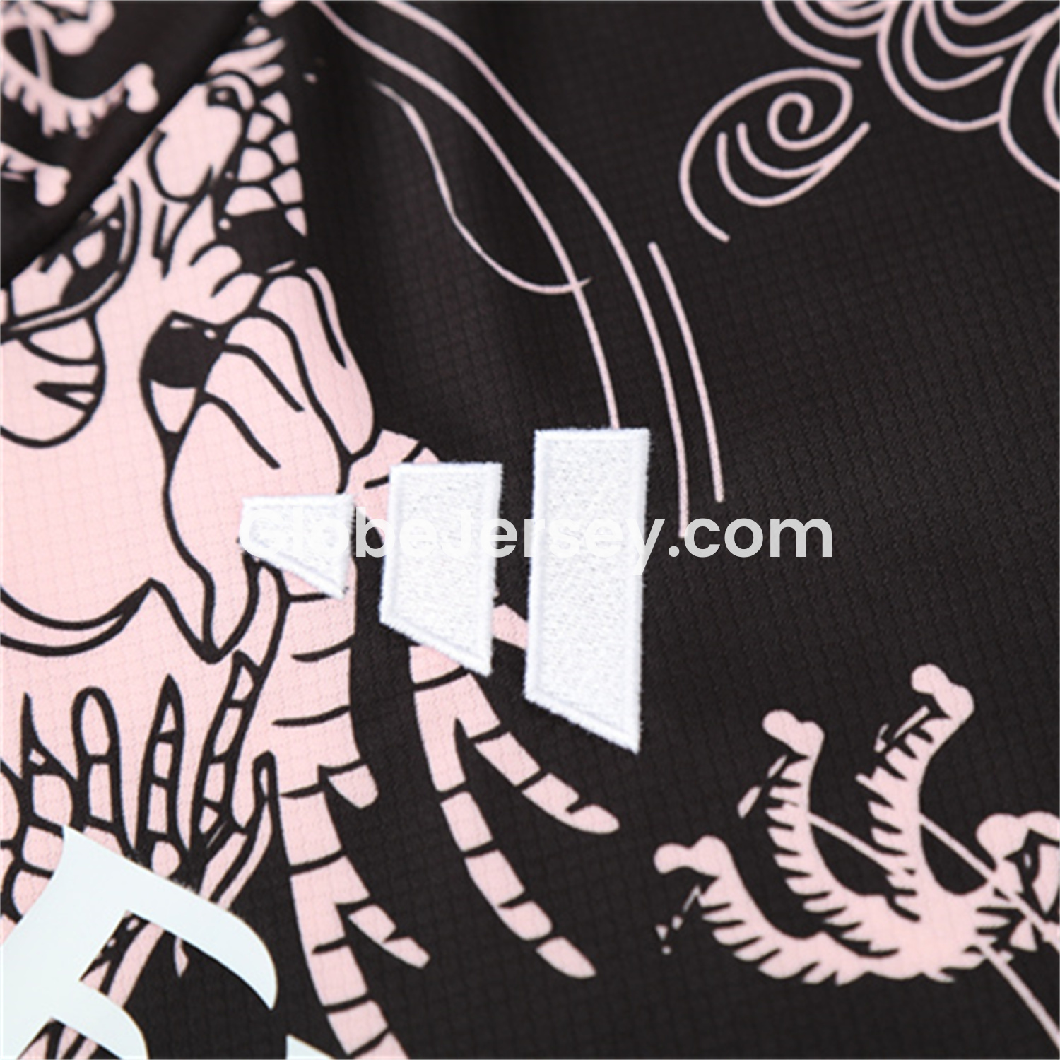 GlobeJersey-Real Madrid 25-26 Kid Short-Sleeve Training Set - Pink Black Top & Black Shorts