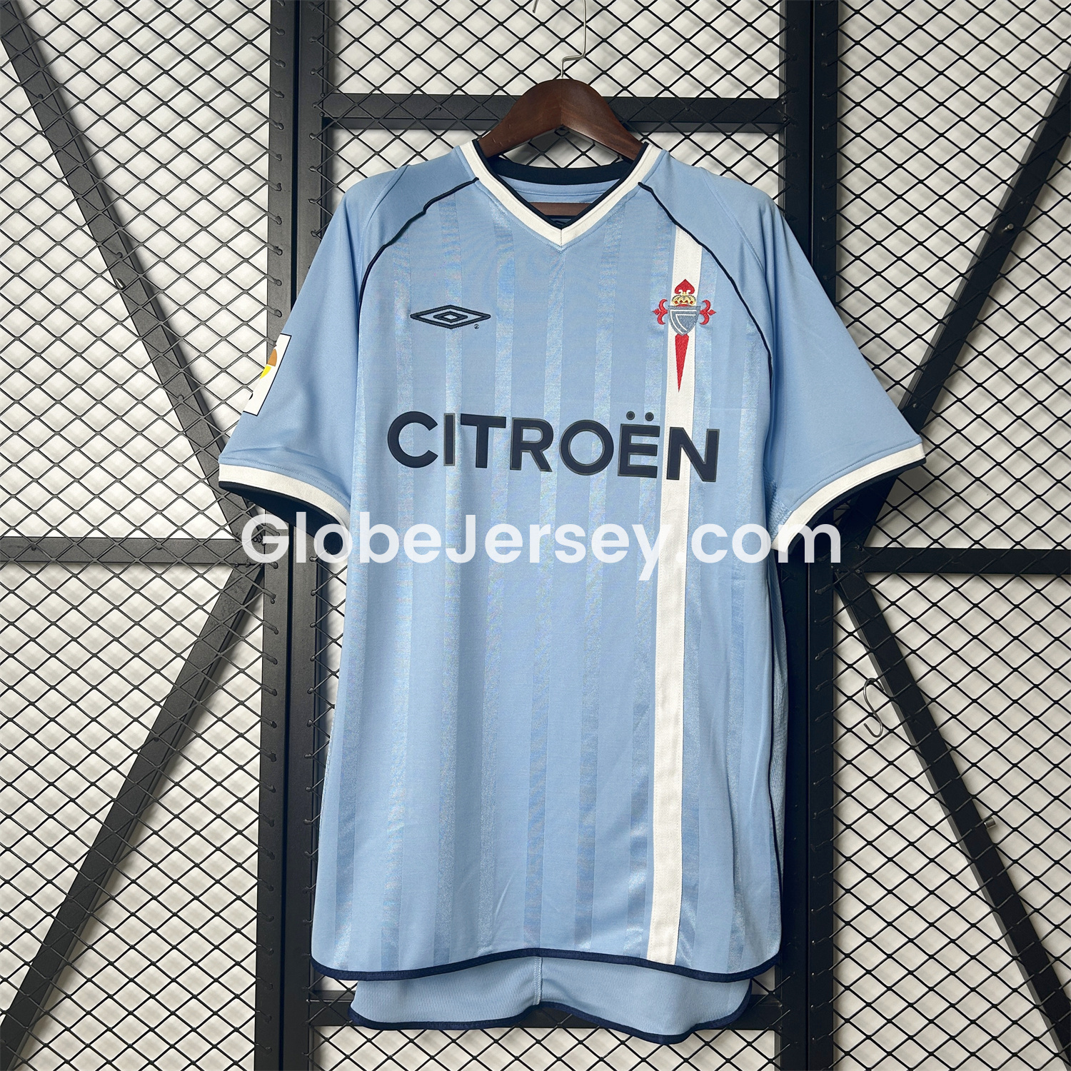 GlobeJersey-Retro Celta Vigo 2001-02 Home Jersey