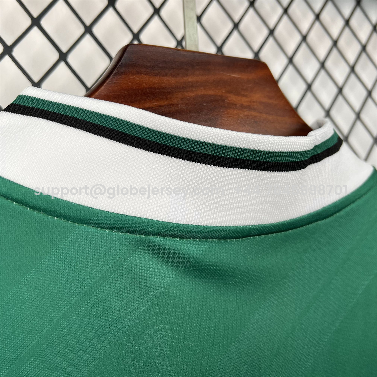 GlobeJersey-Retro Sporting CP 1994-95 Away Jersey