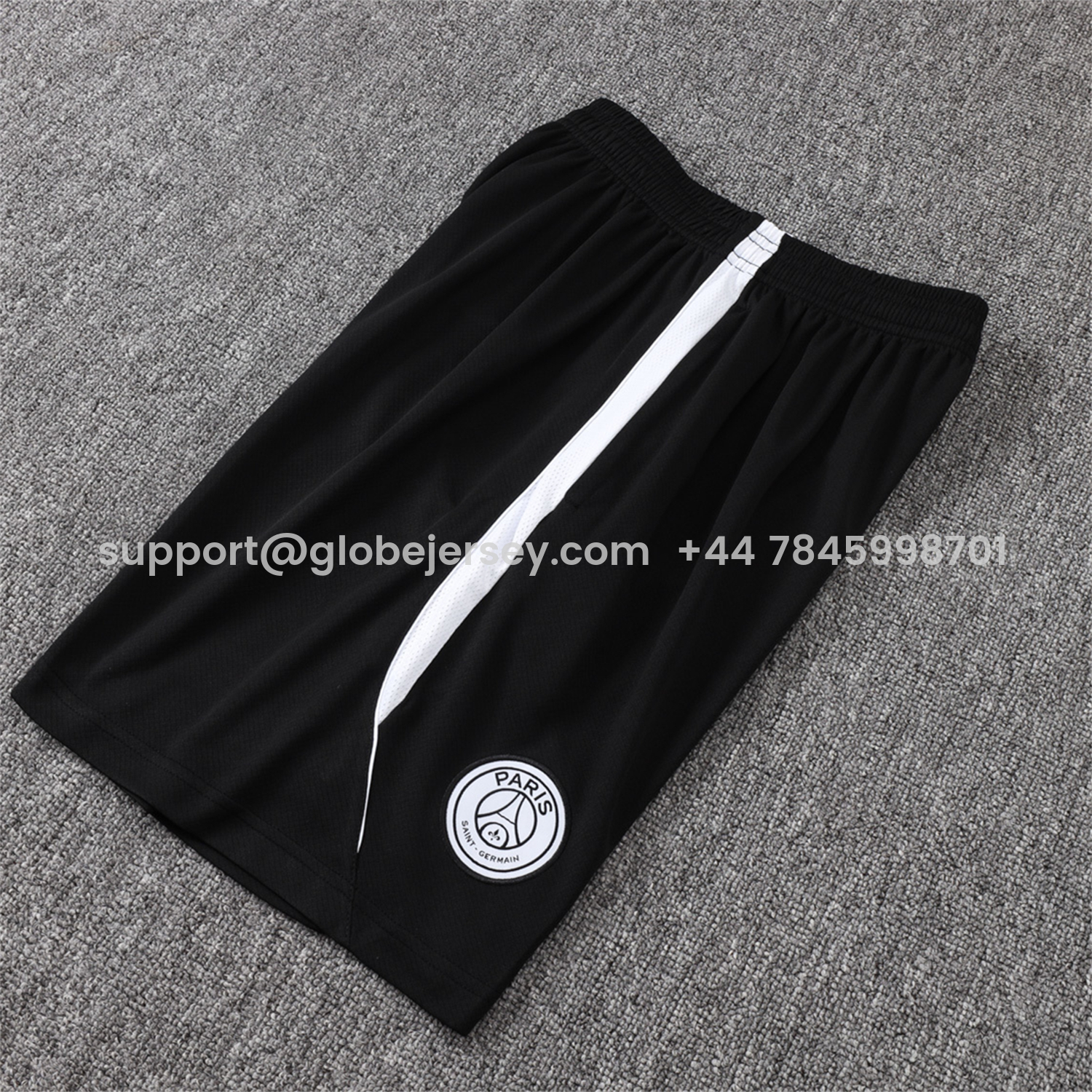 GlobeJersey-Paris Saint-Germain PSG 26-27 Short-Sleeve Training Set - White Border Black Top & Shorts