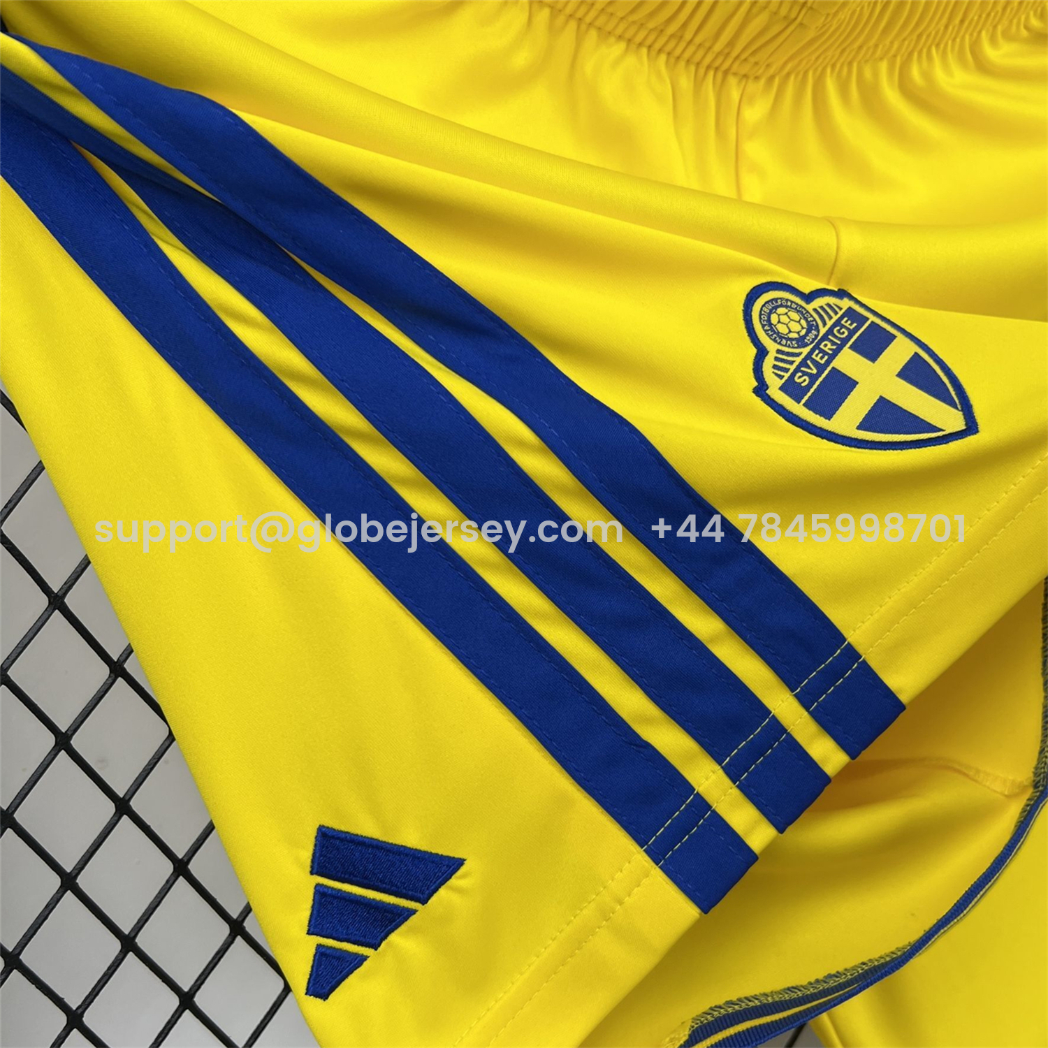 GlobeJersey-Sweden 2026 Yellow Shorts - Fans Version
