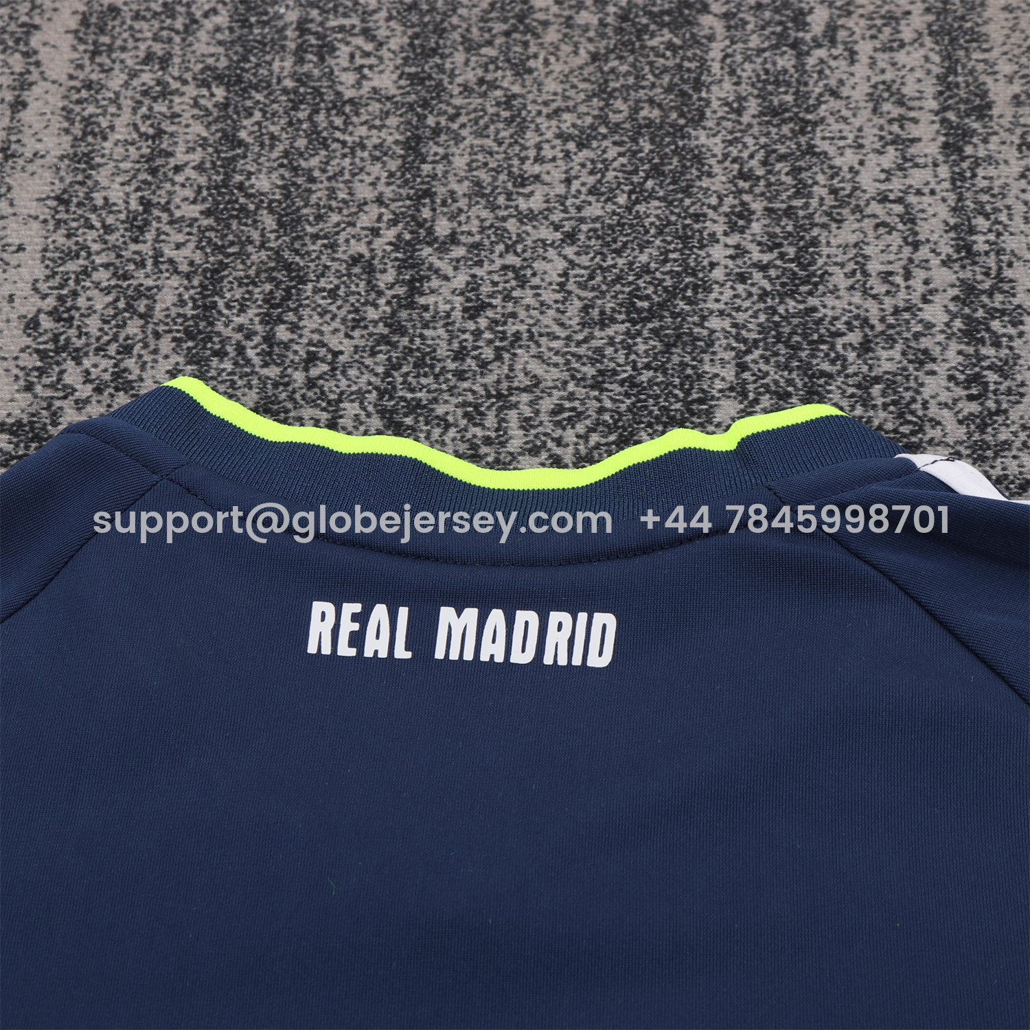 GlobeJersey-Retro Real Madrid 2010-11 Away Kids Kit