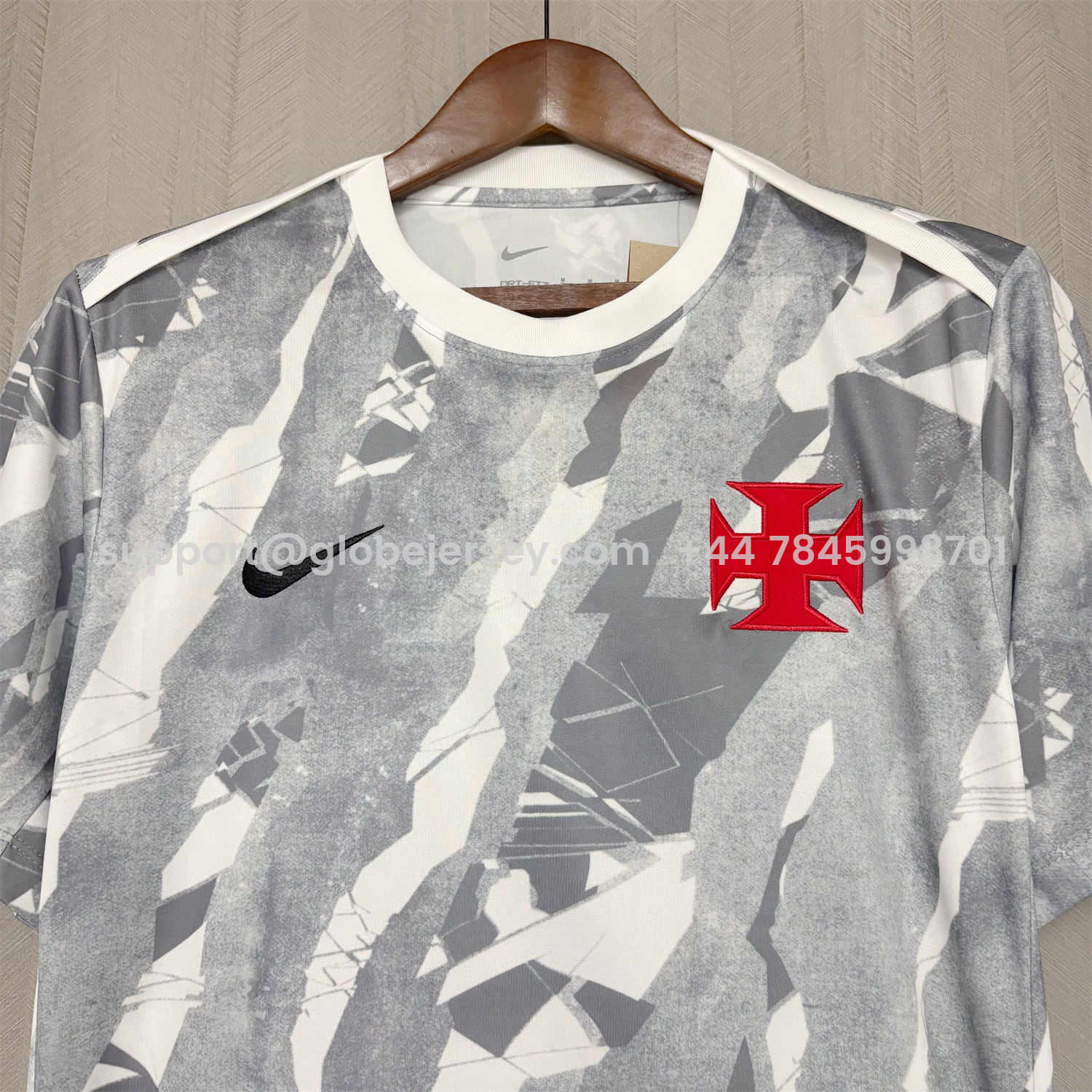 GlobeJersey-Vasco da Gama 26-27 Grey Pre-Match Training Jersey - Fans Version