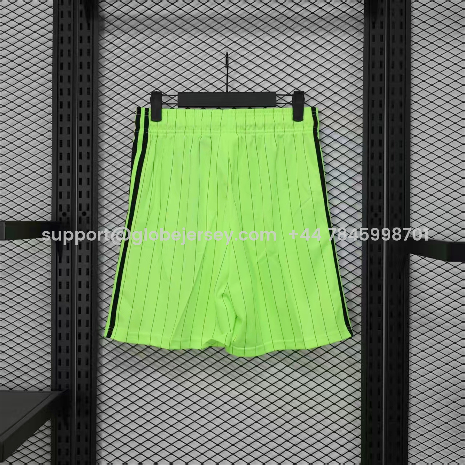 GlobeJersey-Celtic 25-26 Trefoil Green Travel Shorts - Player Version
