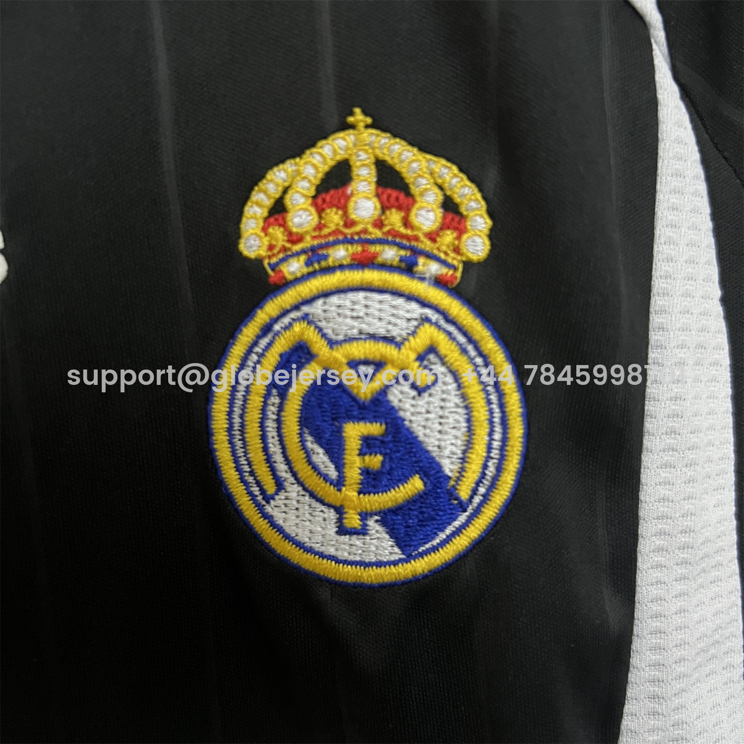 GlobeJersey-Retro Real Madrid 2006-07 Away Kids Kit