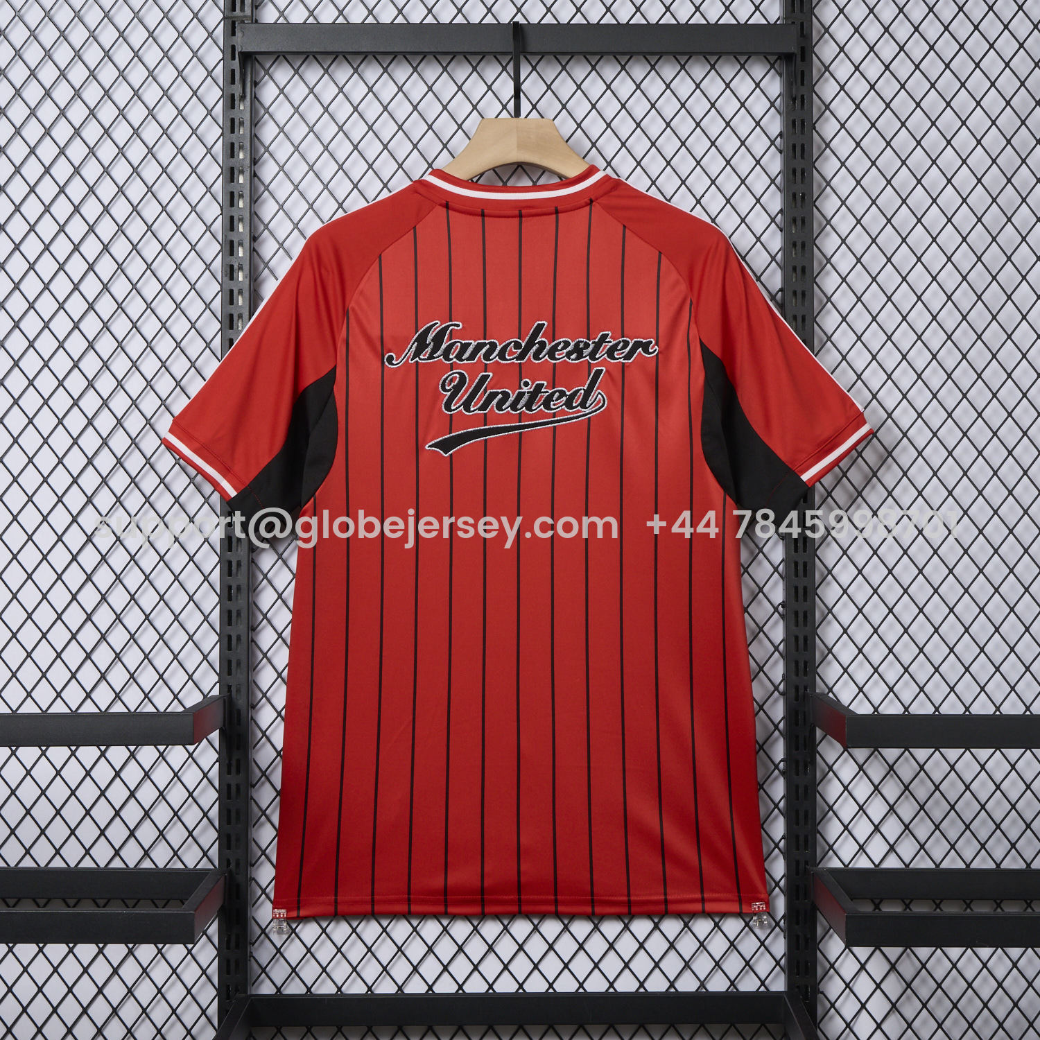 GlobeJersey-Manchester United 25-26 Red Baseball Jersey with Black Stripes