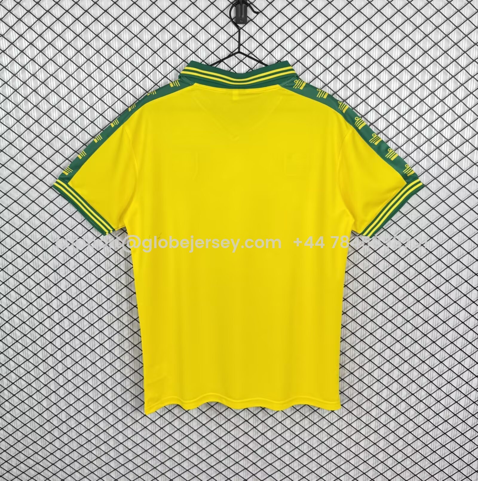 GlobeJersey-Retro Norwich City 1976-81 Home Jersey