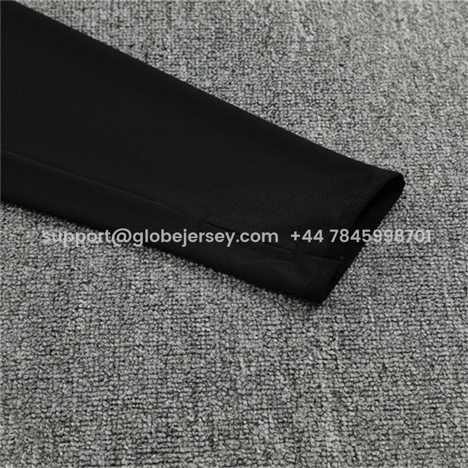 GlobeJersey-Liver.pool 25-26 Long Sleeve Training Set - Player Version - Black Top & Black Pants