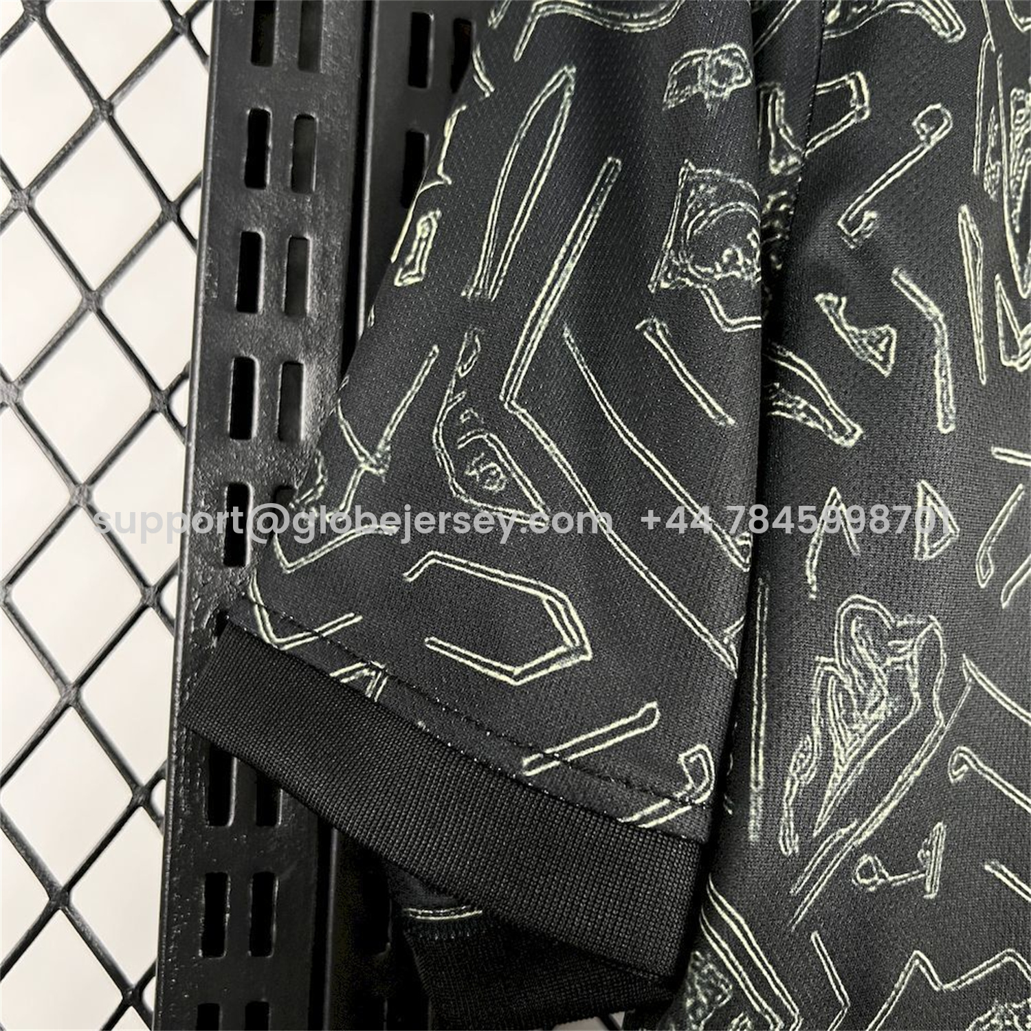 GlobeJersey-Sporting CP 25-26 Symbol Design Black Special Jersey - Fans Version