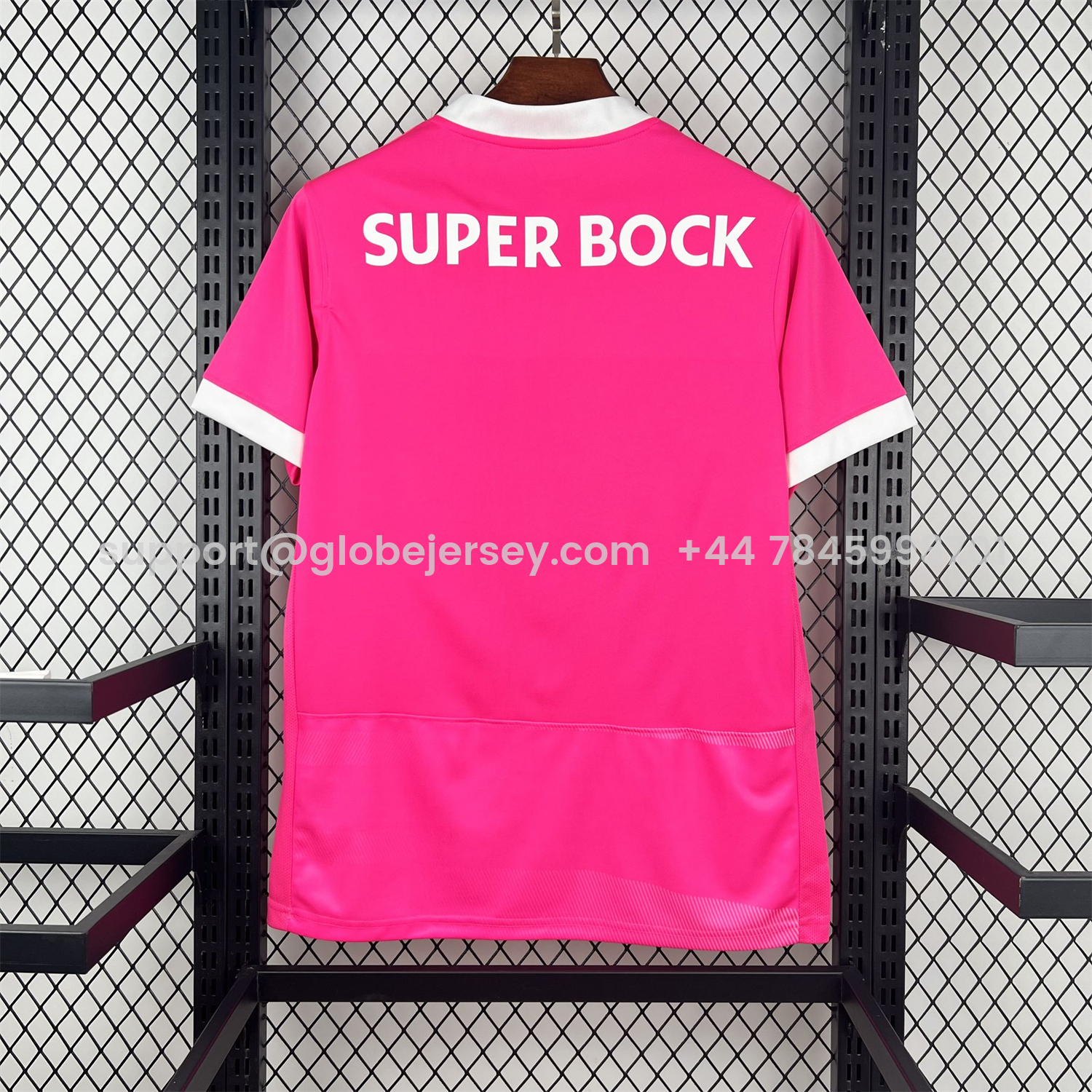 GlobeJersey-Sporting CP 26-27 Pink October Jersey - Fans Version
