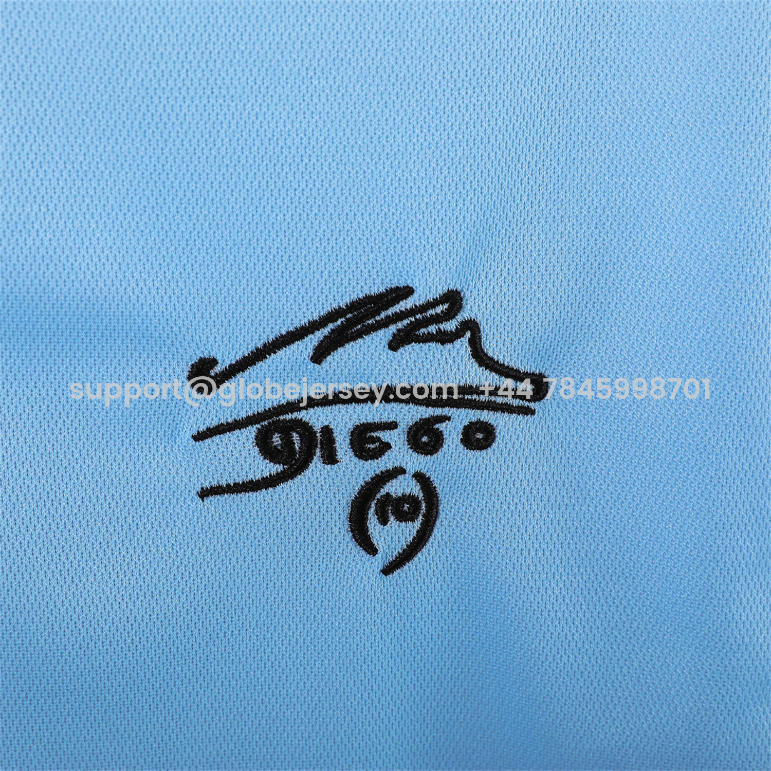 GlobeJersey-Retro Argentina 2001 Home Maradona Commemorative Jersey