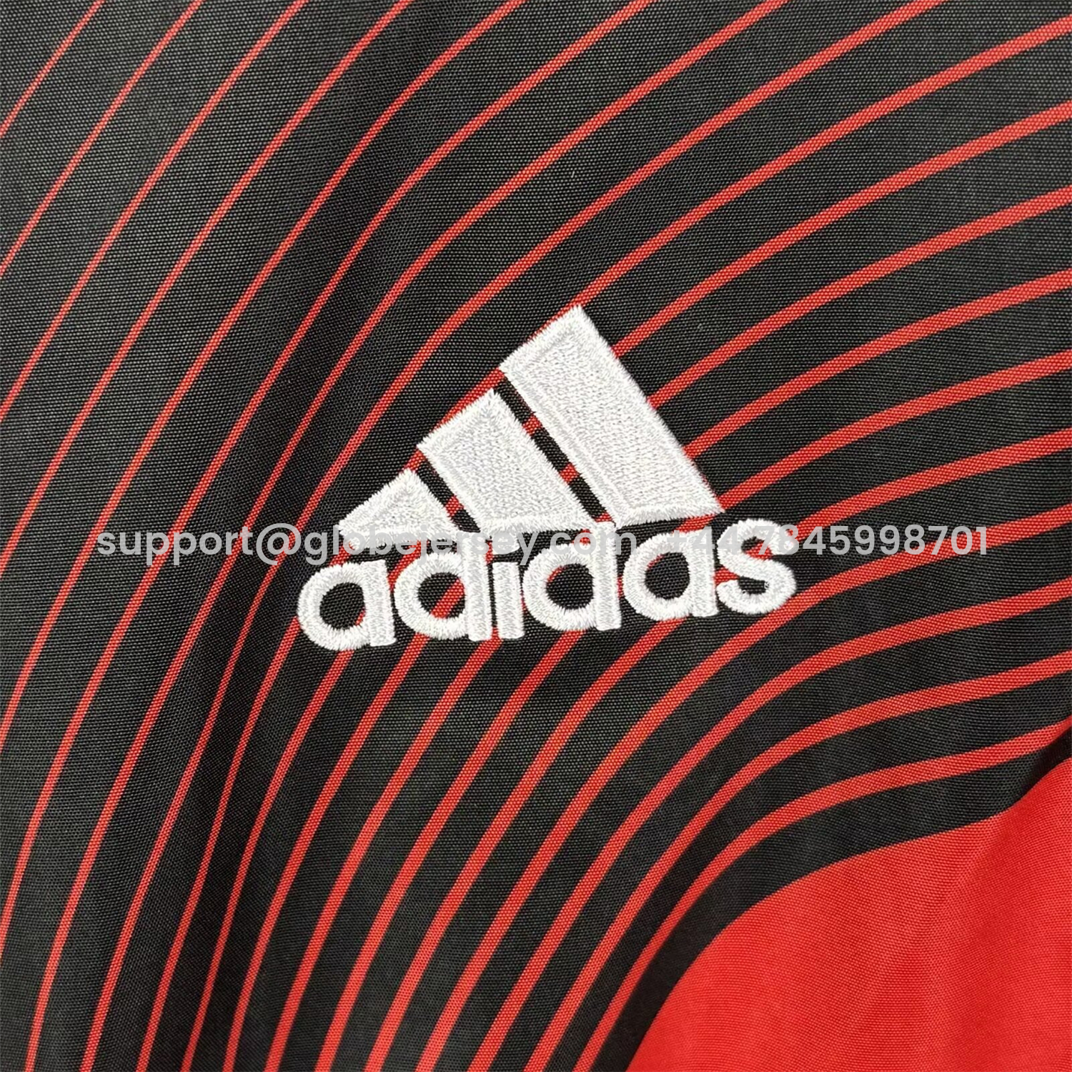 GlobeJersey-Retro AC Milan 2006-07 Home Windbreaker Jacket - Red With Black