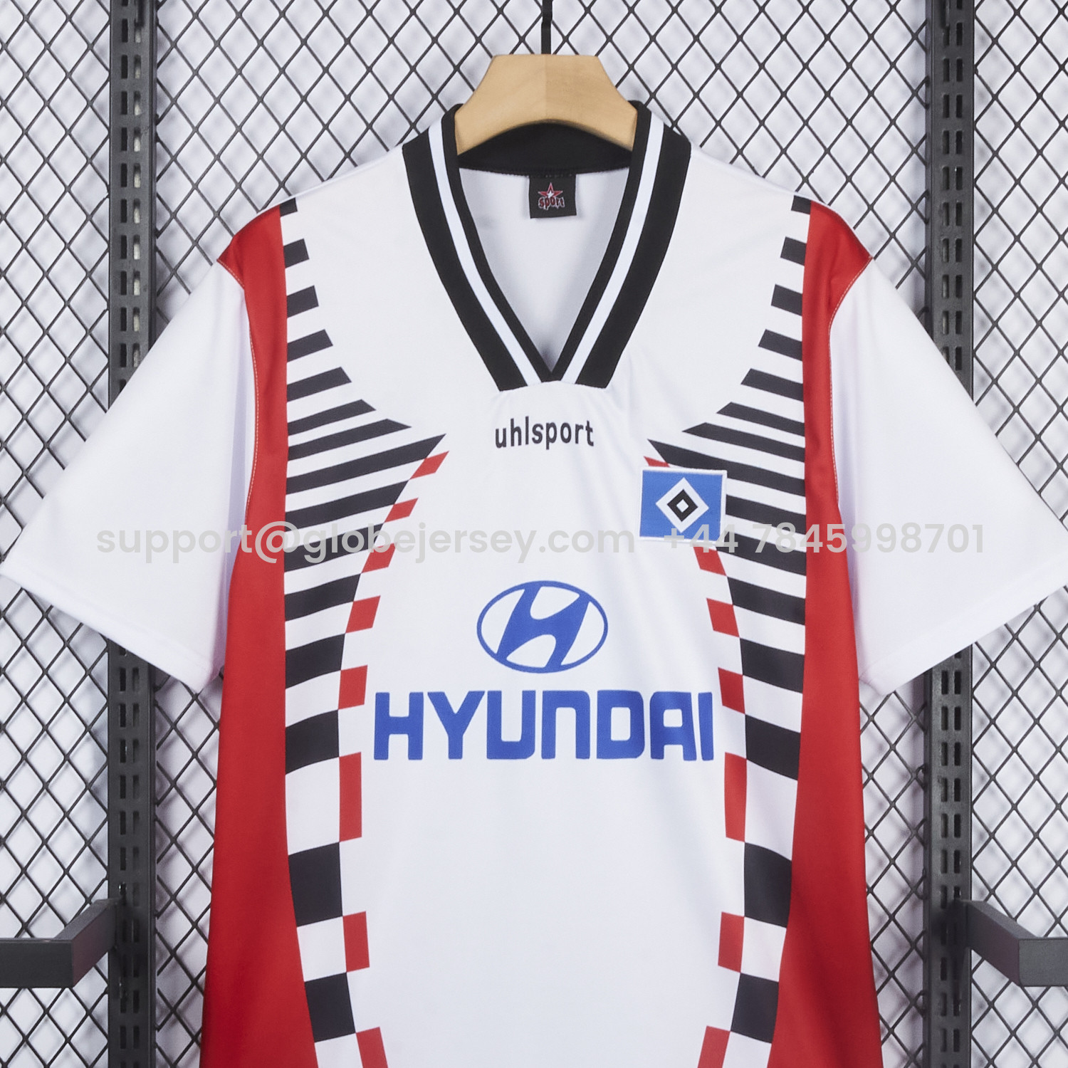 GlobeJersey-Retro Hamburger SV 1996-97 Home Jersey