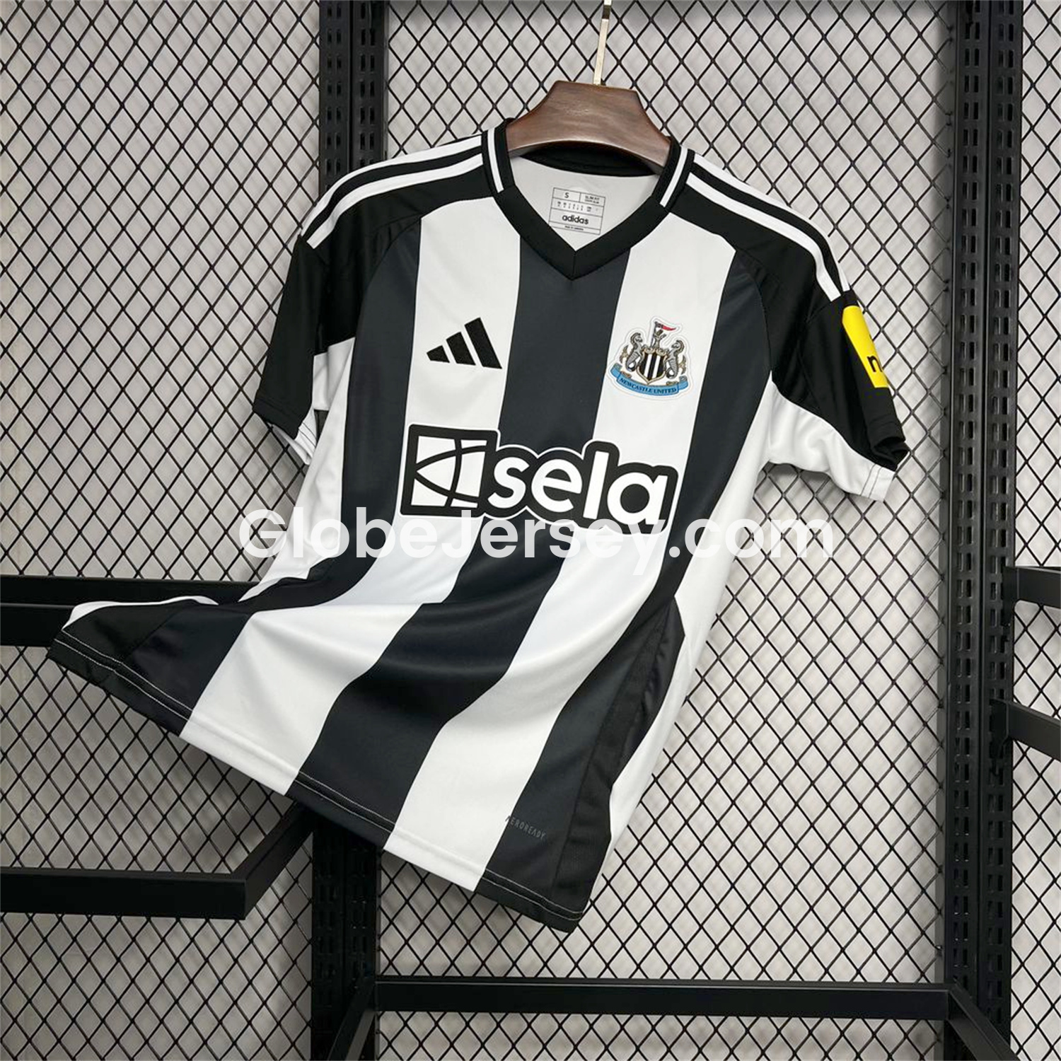 GlobeJersey-Newcastle United 2025 CARABAO CUP FINAL Home Jersey - Fans Version