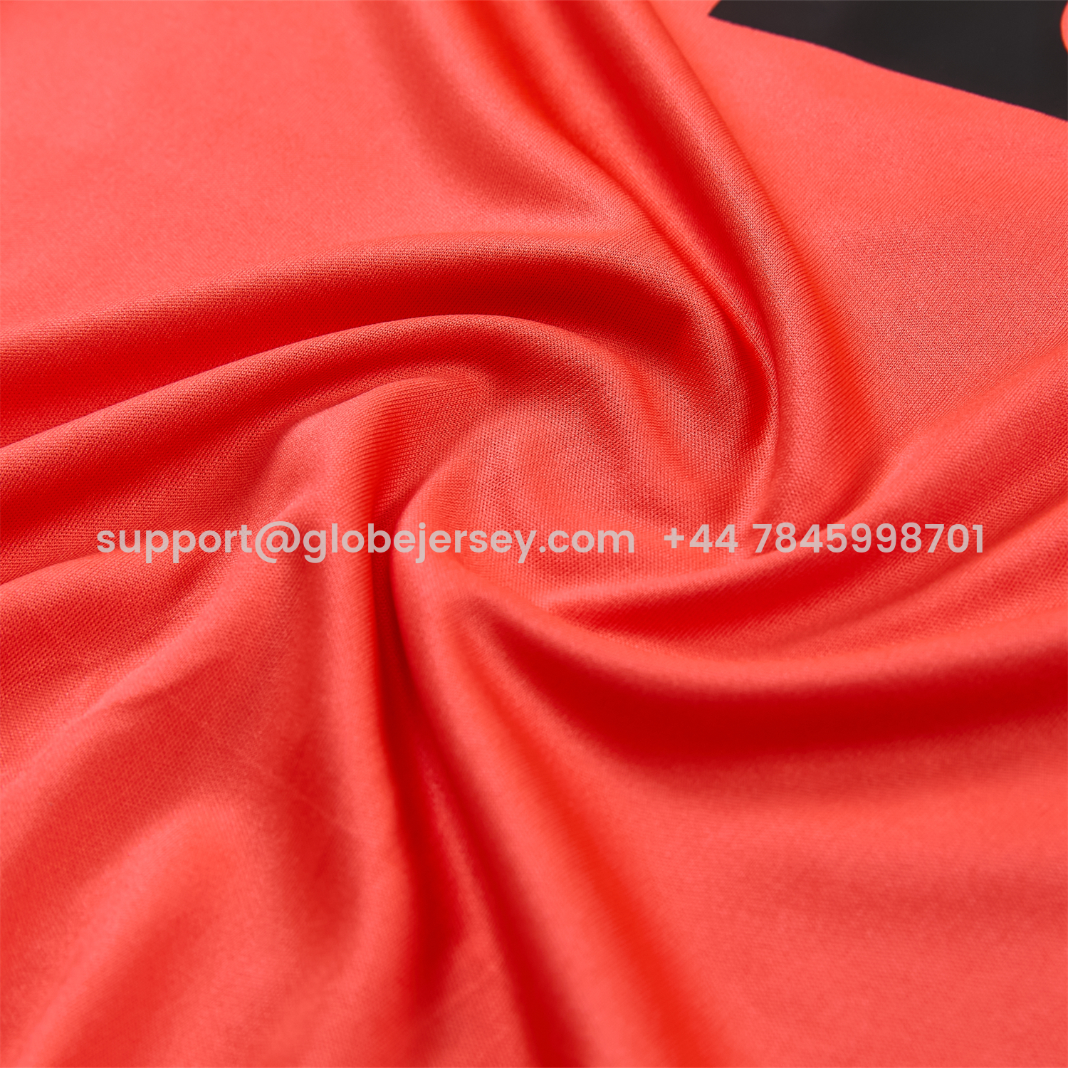GlobeJersey-Bayern Munich 25-26 Short-Sleeve Training Set - Coral With Black Accents Top & Black With Coral Accents Pants