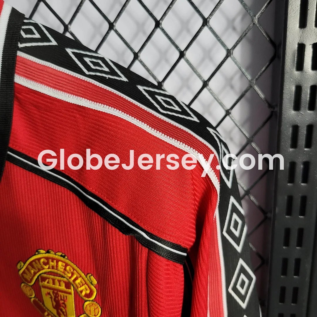 GlobeJersey-Retro Manchester United 98-99 Home Long Sleeve Jersey
