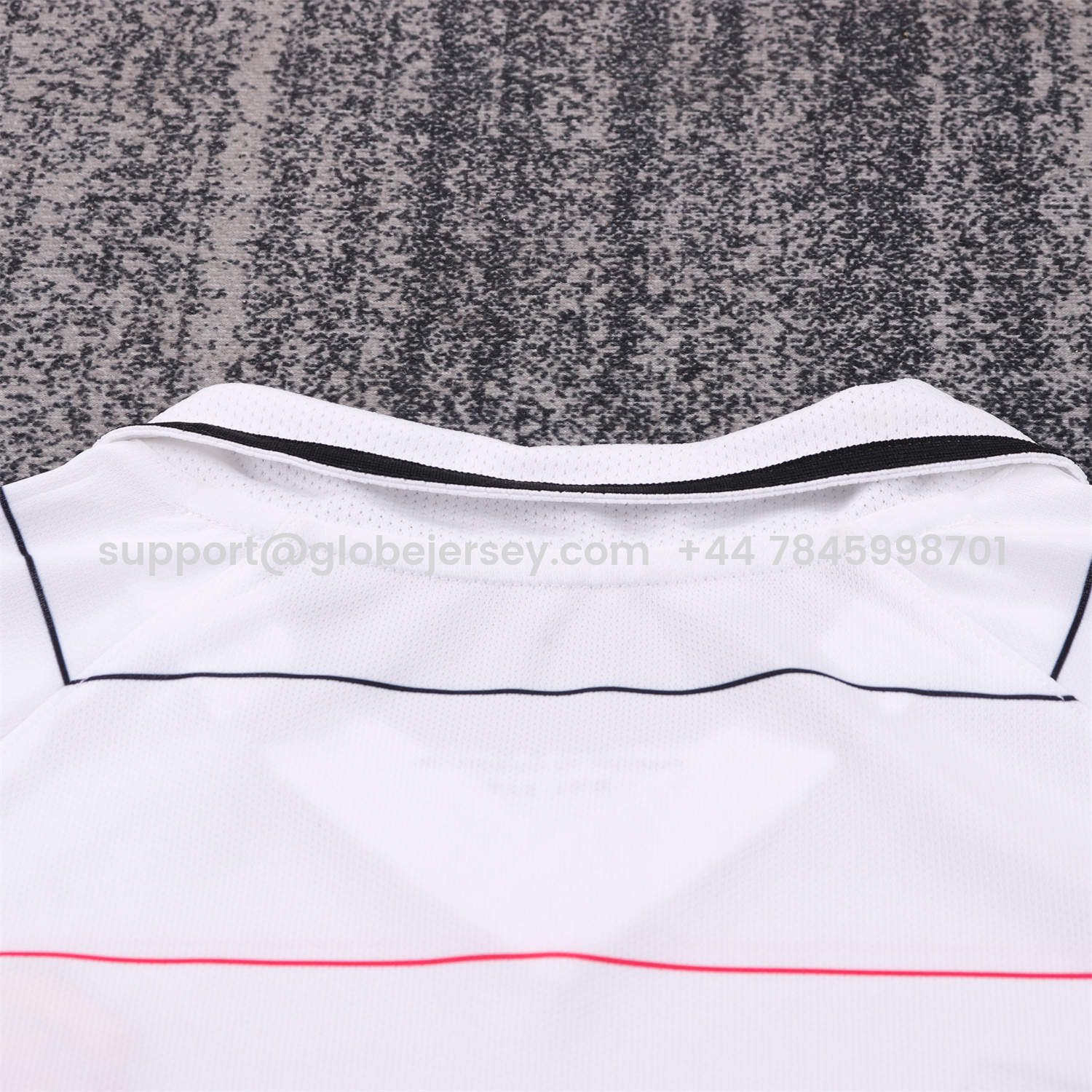 GlobeJersey-Retro Manchester United 2003-05 Away Kids Kit