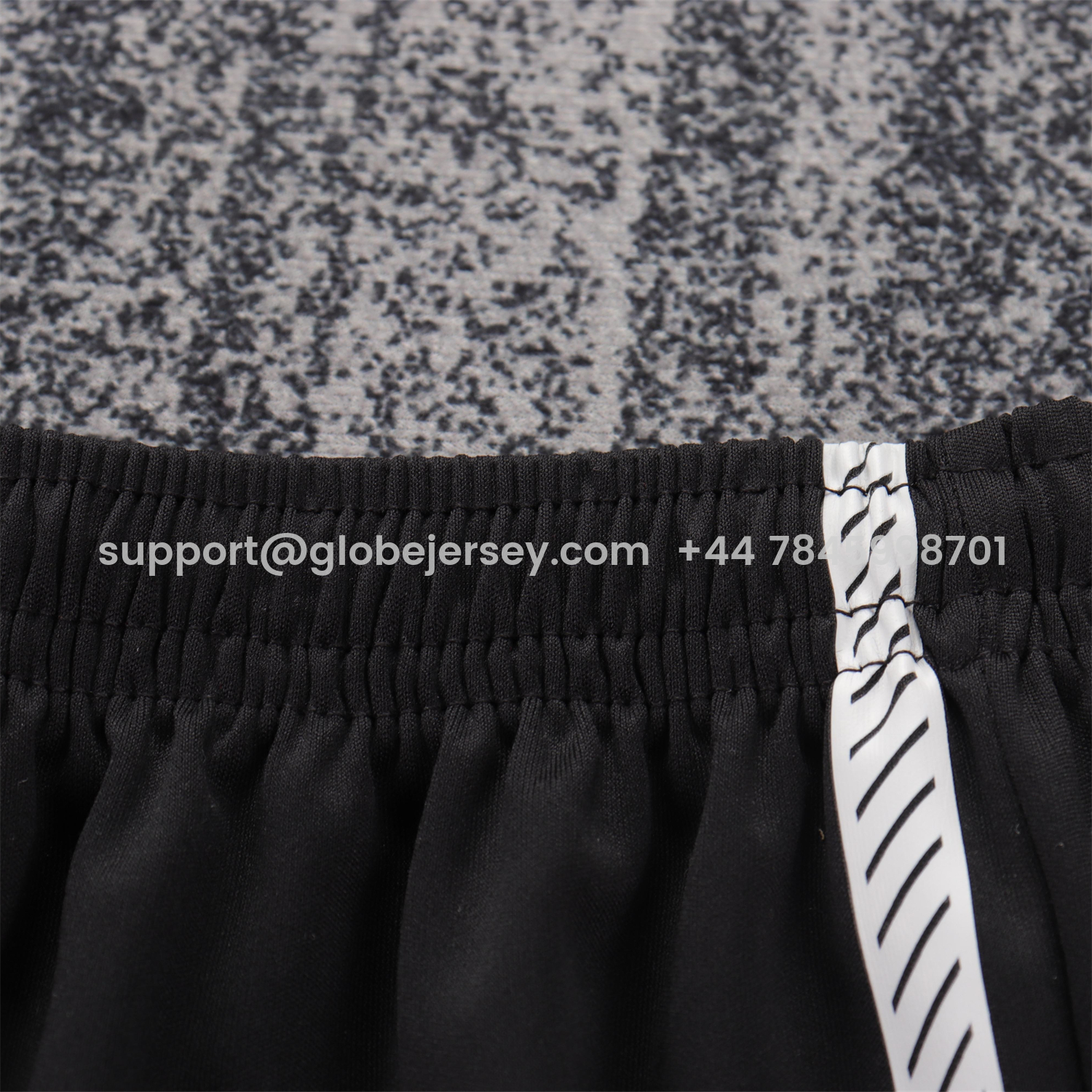 GlobeJersey-Retro Manchester United 2010-11 Away Kids Kit - Champions League Version