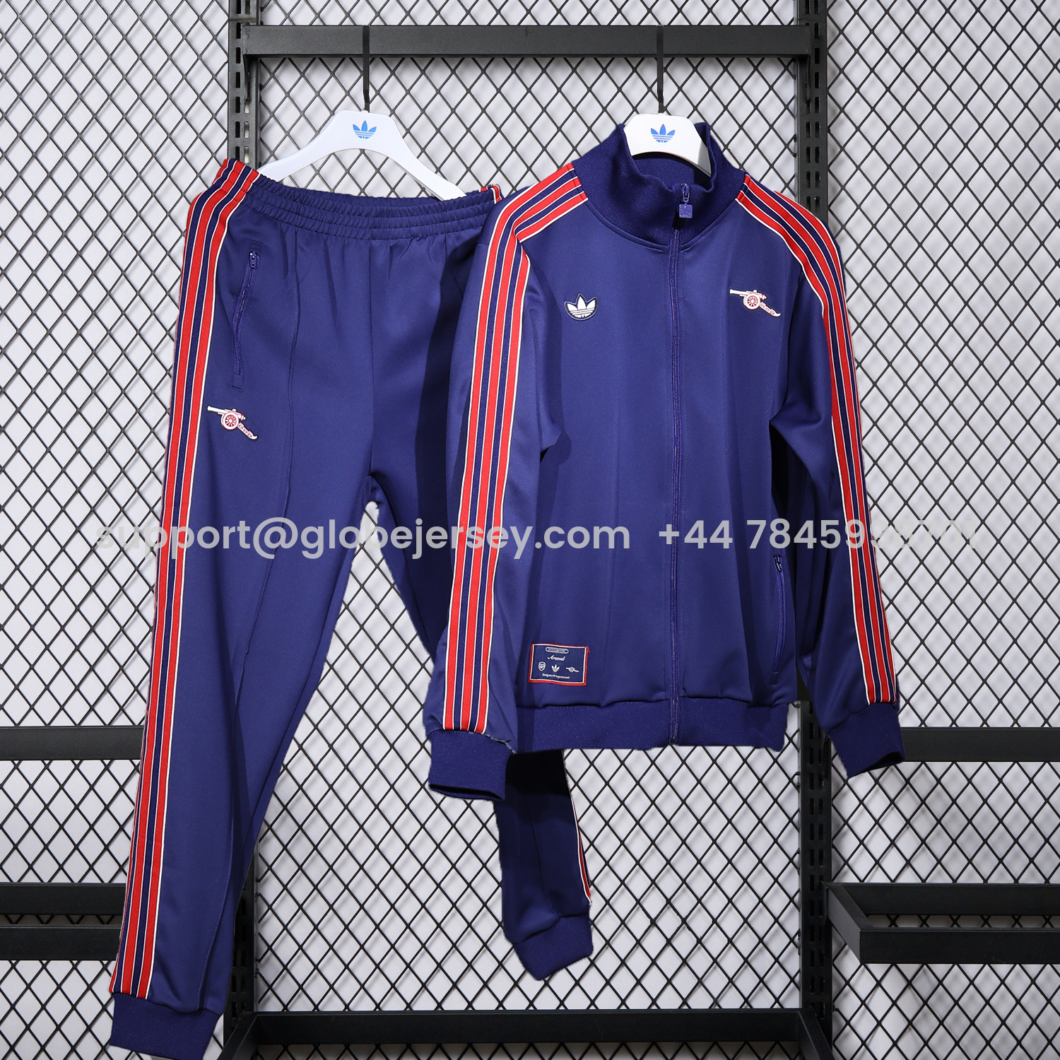 GlobeJersey-Arsenal 25-26 Red Lines Training Set - Purple Top and Purple Pants