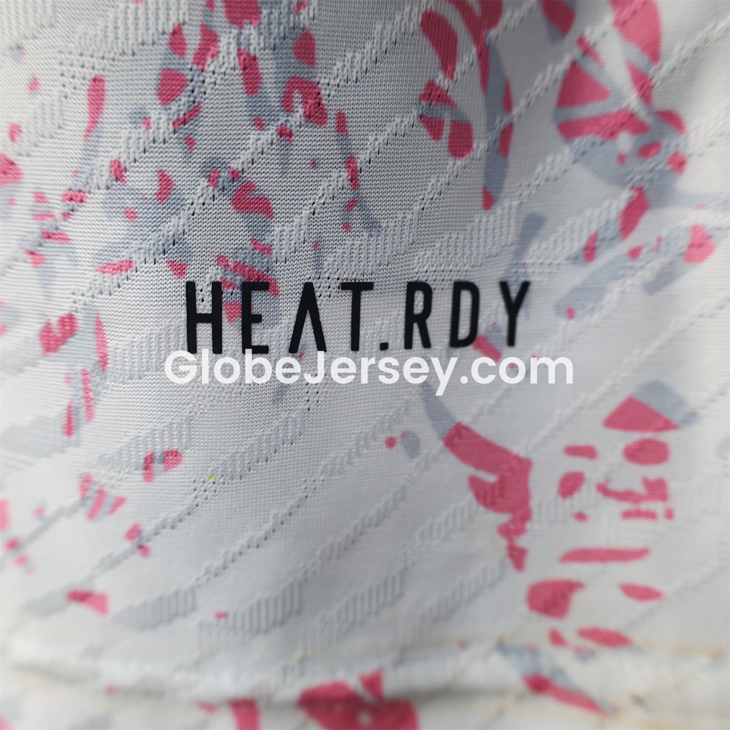 GlobeJersey-Real Madrid 25-26 Pink and White Gradient Chinese and Western Style Dragon Jersey - Player Version