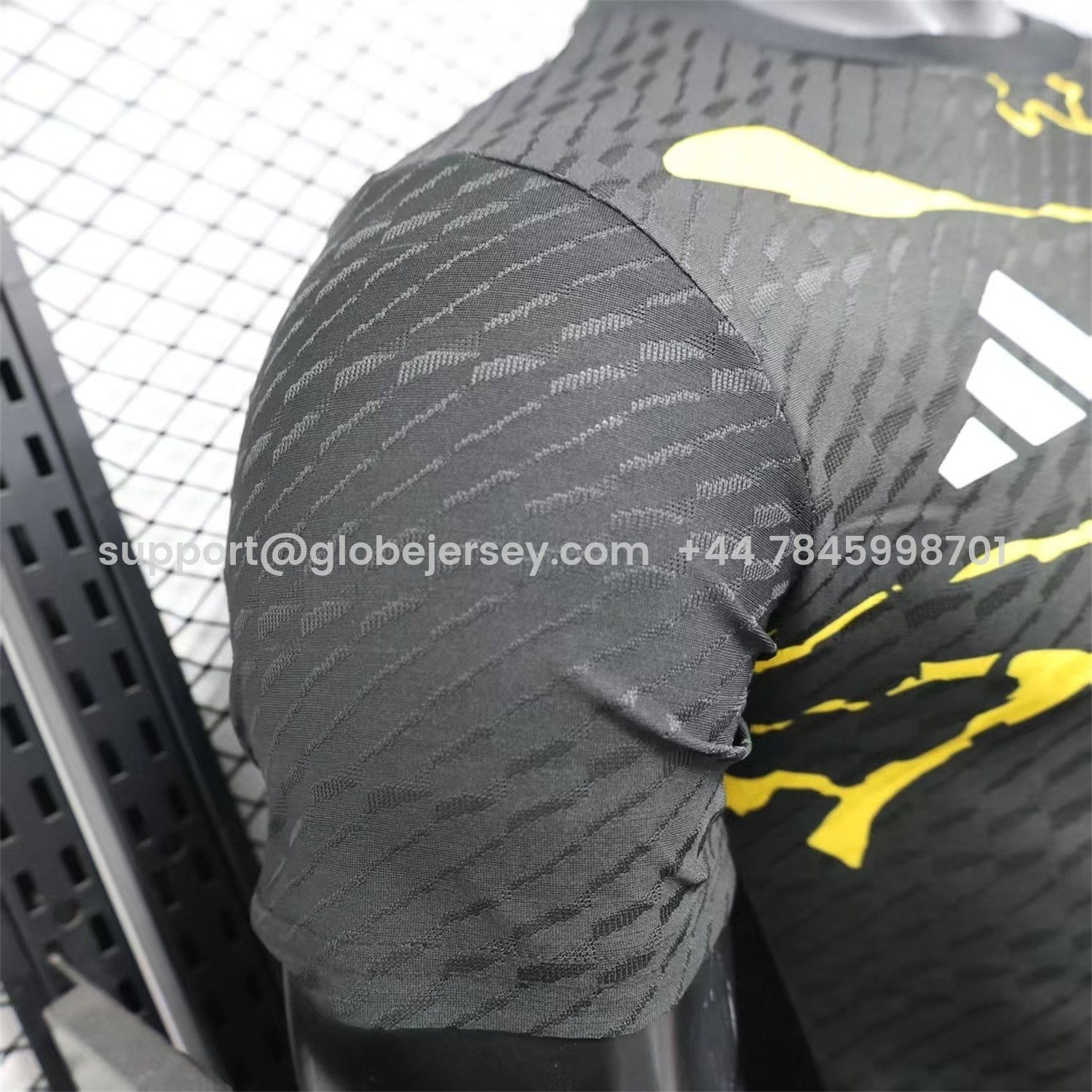 GlobeJersey-Real Madrid 25-26 Black Thunder Comics Special Jersey - Player Version