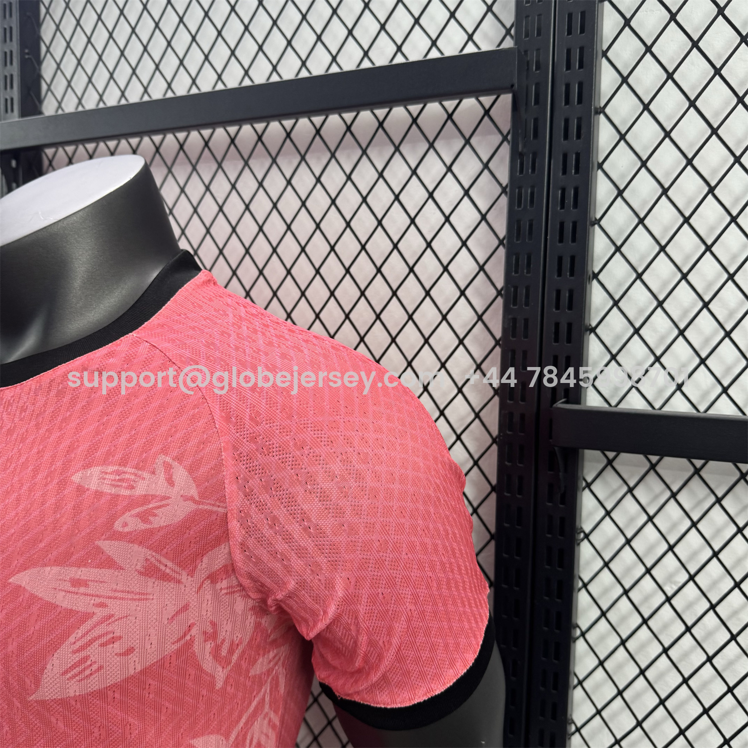 GlobeJersey-Inter Milan 25-26 Black Snake Special Pink Jersey - Player Version