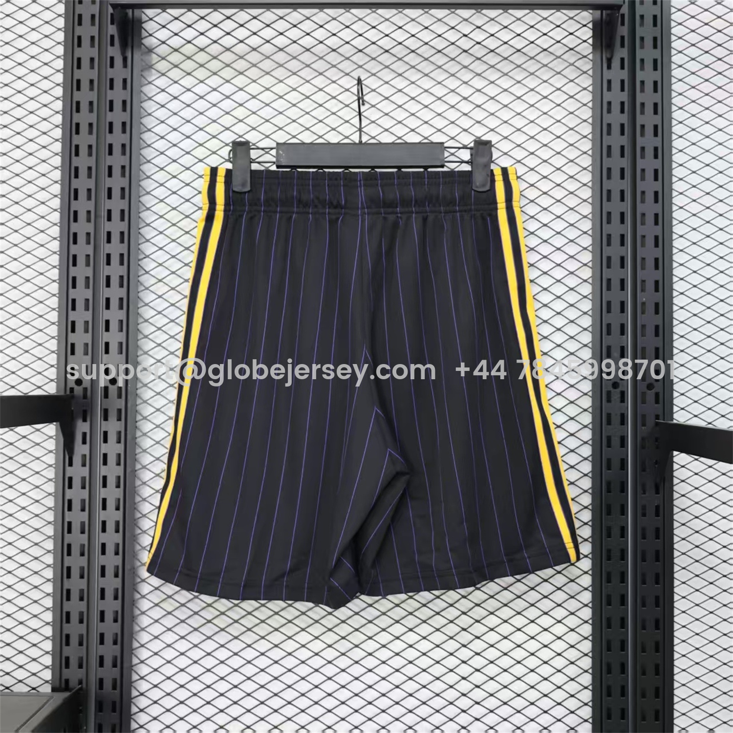 GlobeJersey-Manchester United 25-26 Trefoil Black Travel Shorts - Player Version