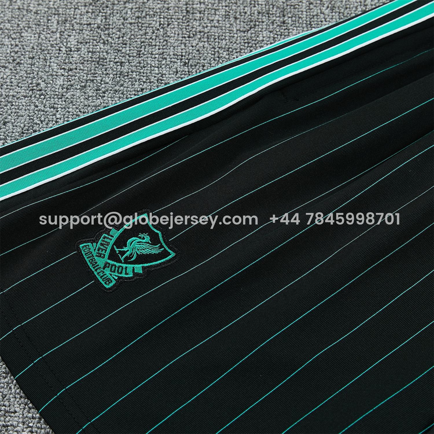 GlobeJersey-Liver.pool 25-26 Retro Style Vest Training Set - Black With Turquoise Stripes Top & Pants