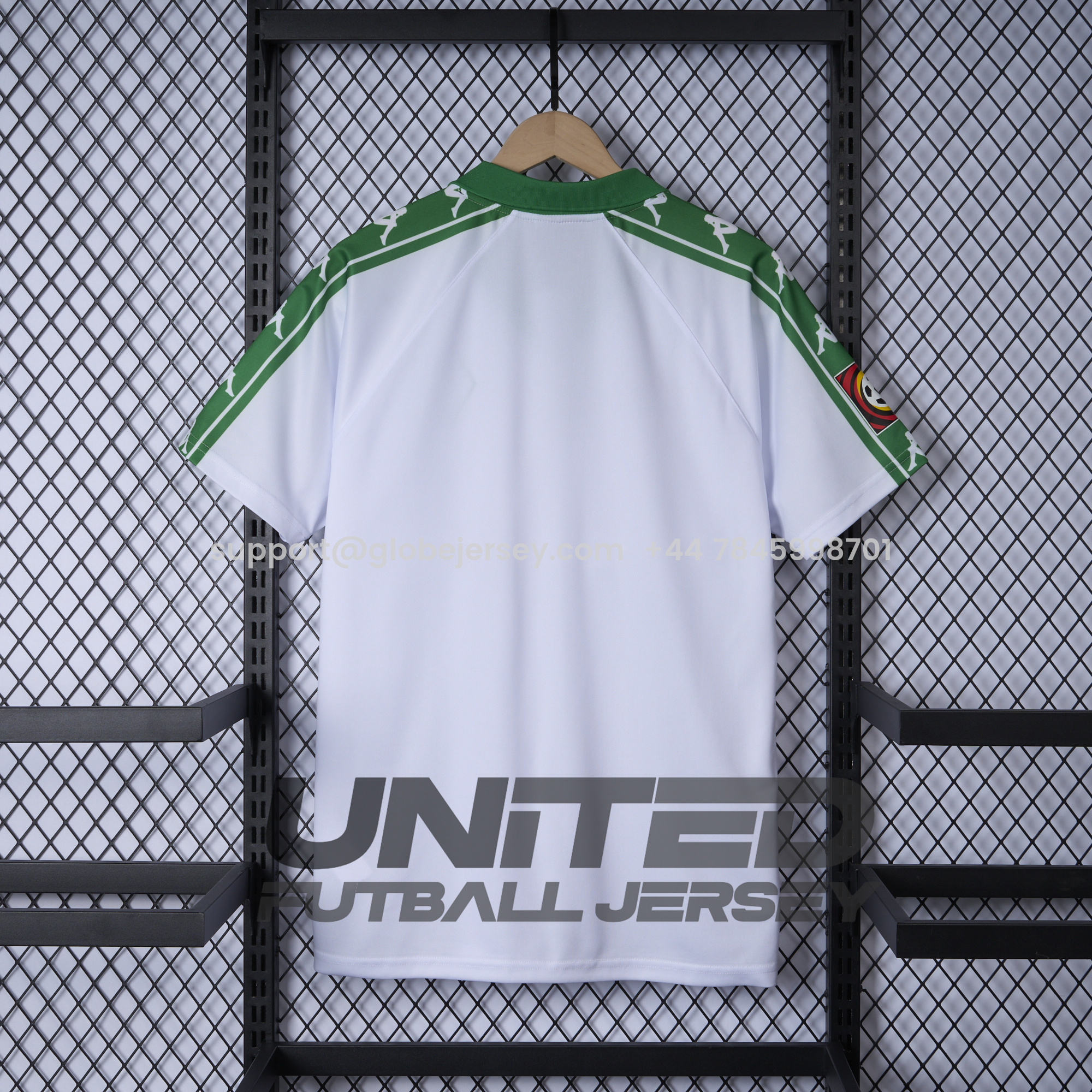 GlobeJersey-Retro Werder Bremen 2001-02 Away Jersey