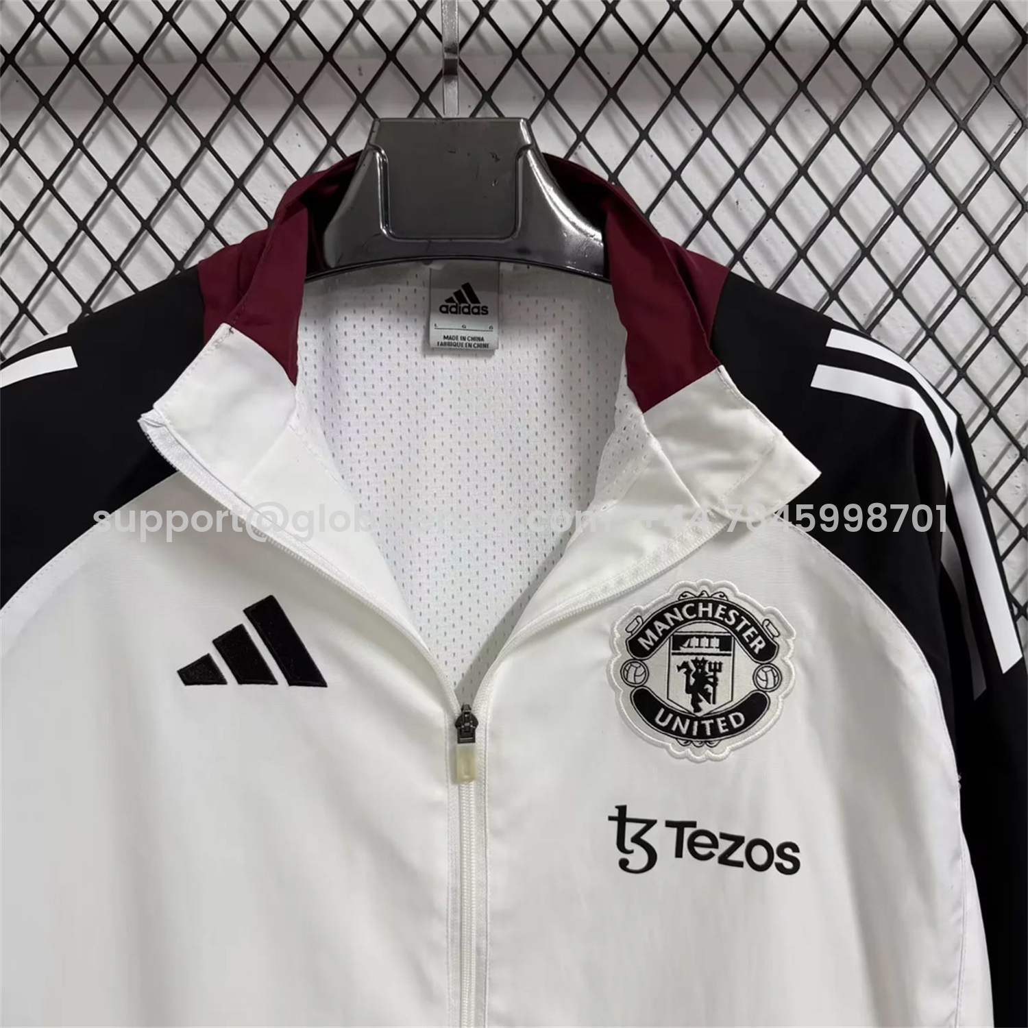 GlobeJersey-Manchester United 25-26 Training Windbreaker Jacket - White With Black
