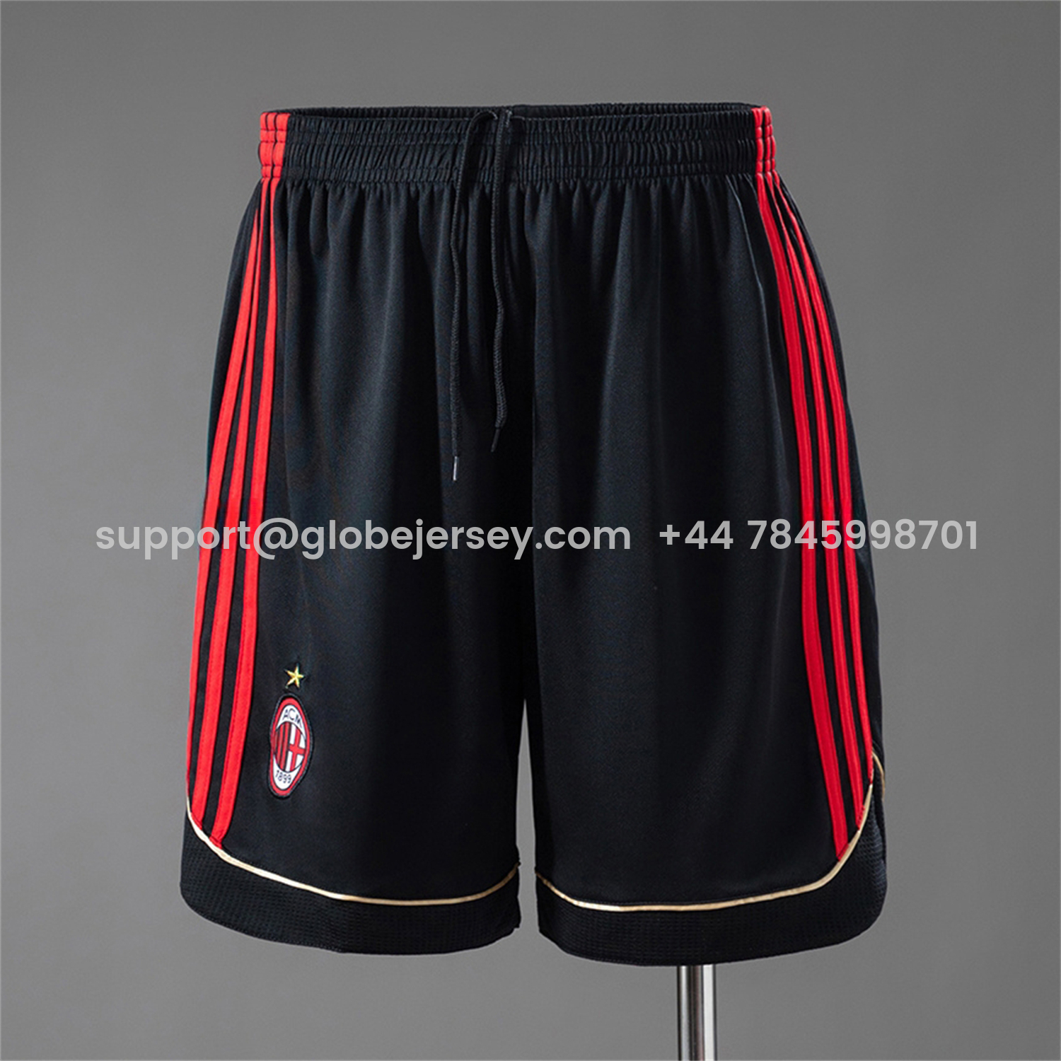 GlobeJersey-Retro AC Milan 2006-07 Home Shorts