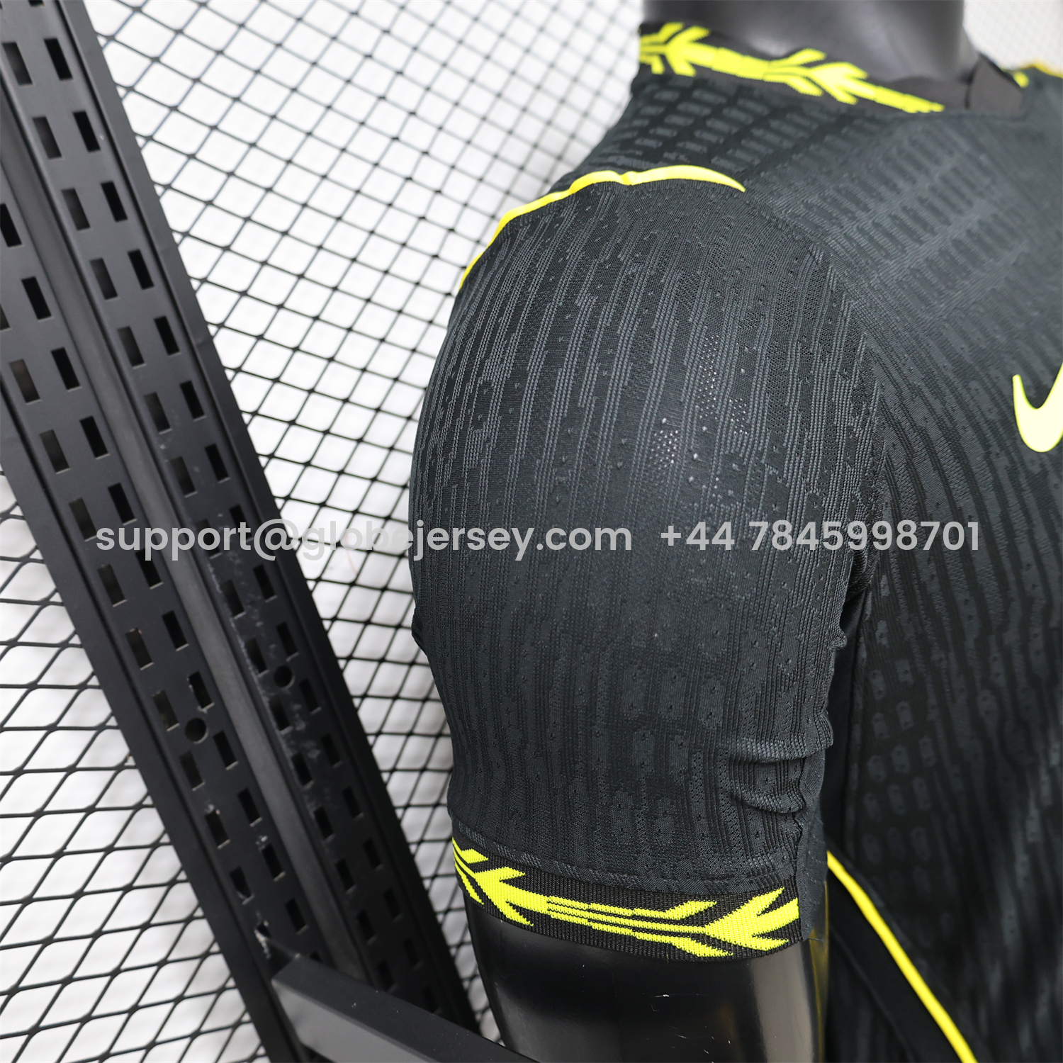 GlobeJersey-C.H.E.L.S.E.A 25-26 Black With Gold Special Jersey - Player Version